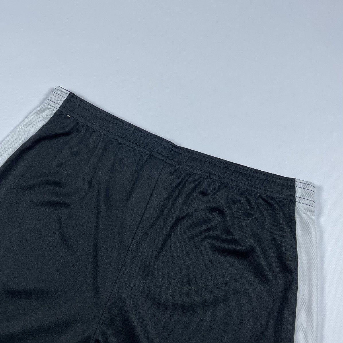 Nike Nike dri-fit Shorts Swoosh Size US 34 / EU 50 - 6 Thumbnail