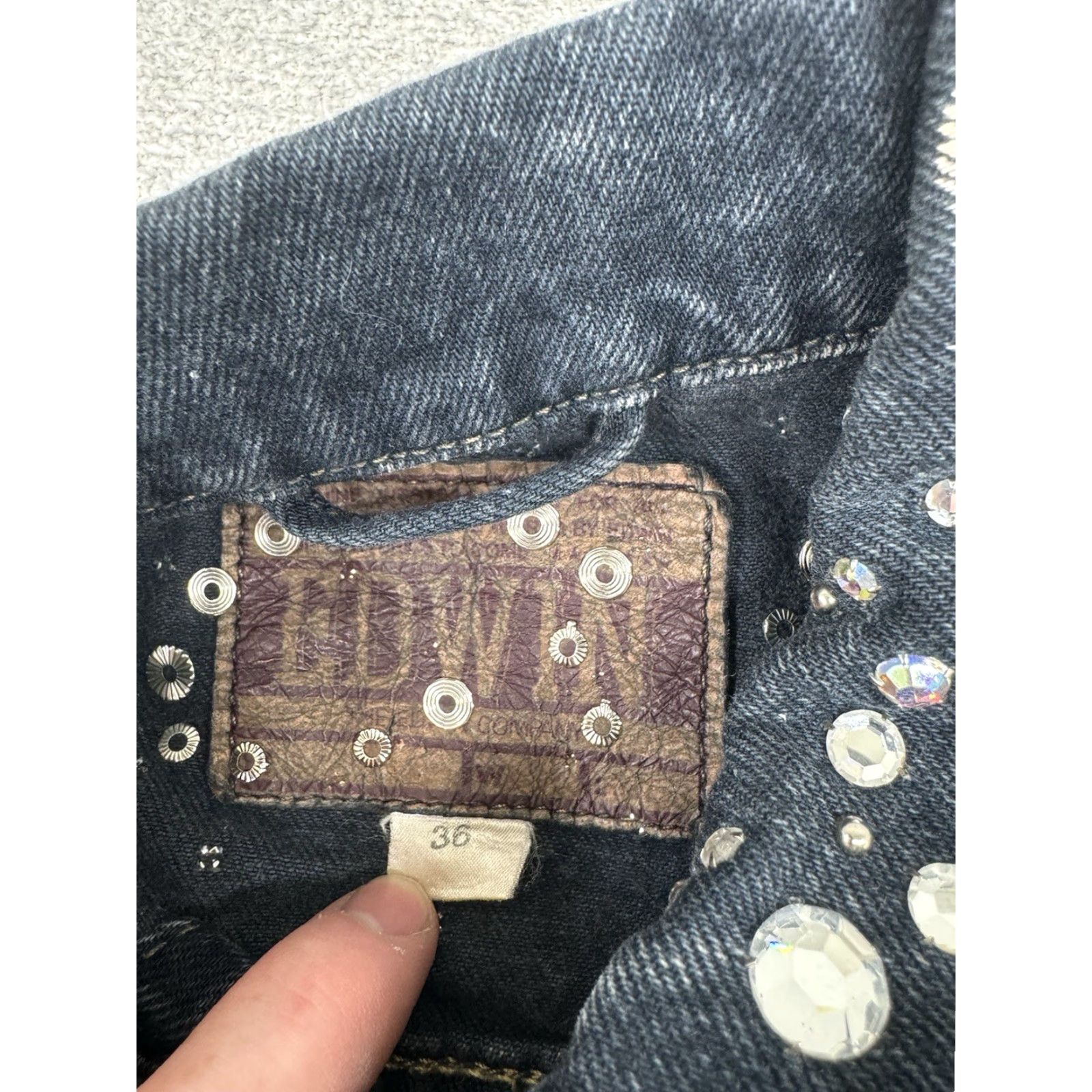 Edwin Vintage Edwin Blue Embroidered Denim Trucker Jacket Womens Size 36 Japan Grays Denim Jacket Embroidered Biker Style Size XS / US 0-2 / IT 36-38 - 5 Thumbnail