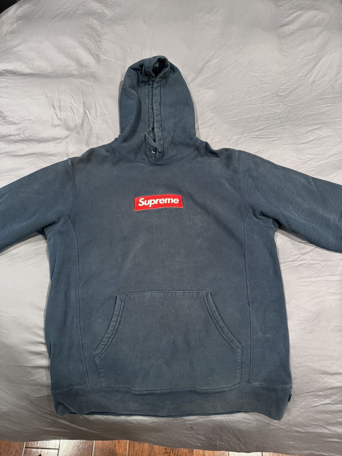 Supreme Supreme Box Logo Navy/Red Size US XL / EU 56 / 4 - 1 Thumbnail
