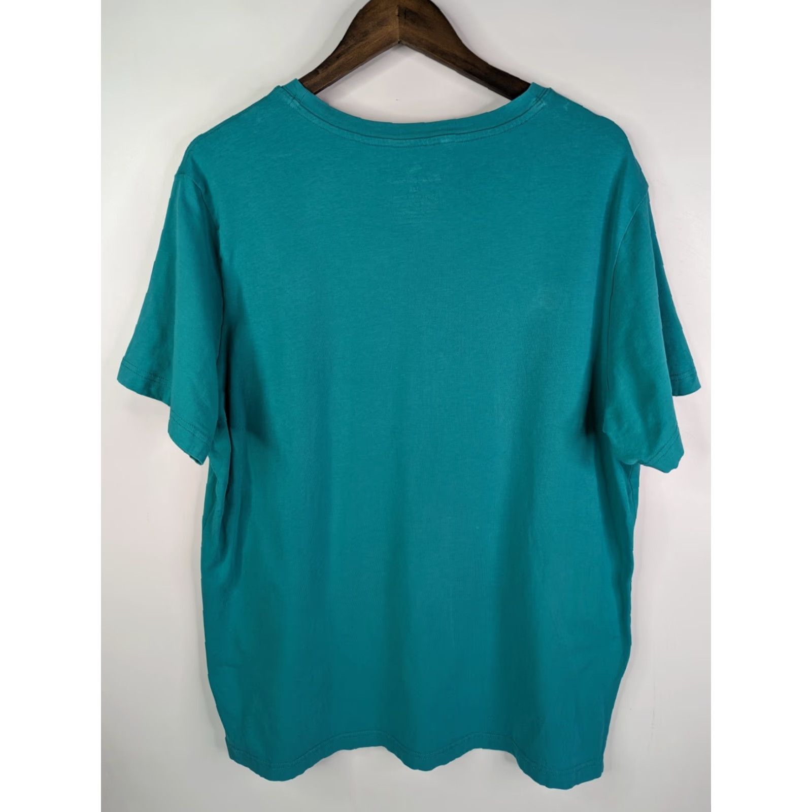 Tommy Bahama Tommy Bahama Shirt Men L Teal Island Sleepwear Crew Neck Short Sleeve Pullover 95% Cotton 5% Spandex Size US L / EU 52-54 / 3 - 3 Thumbnail
