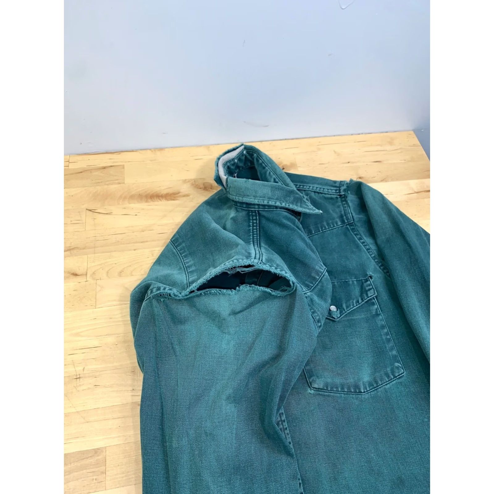 Carhartt VINTAGE Carhartt Rugged Outdoor Wear Shirt L Green Distress Pearl Snap 13186 Mens Size US L / EU 52-54 / 3 - 7 Thumbnail