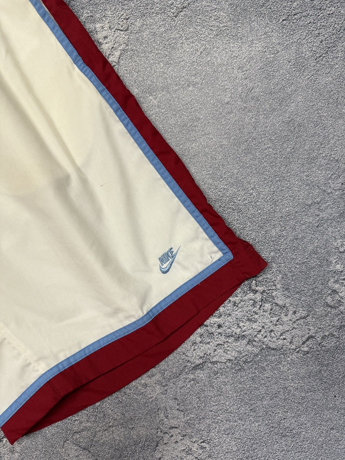 Vintage Crazy Vintage Y2K Nike Shorts White Size US 34 / EU 50 - 4 Thumbnail