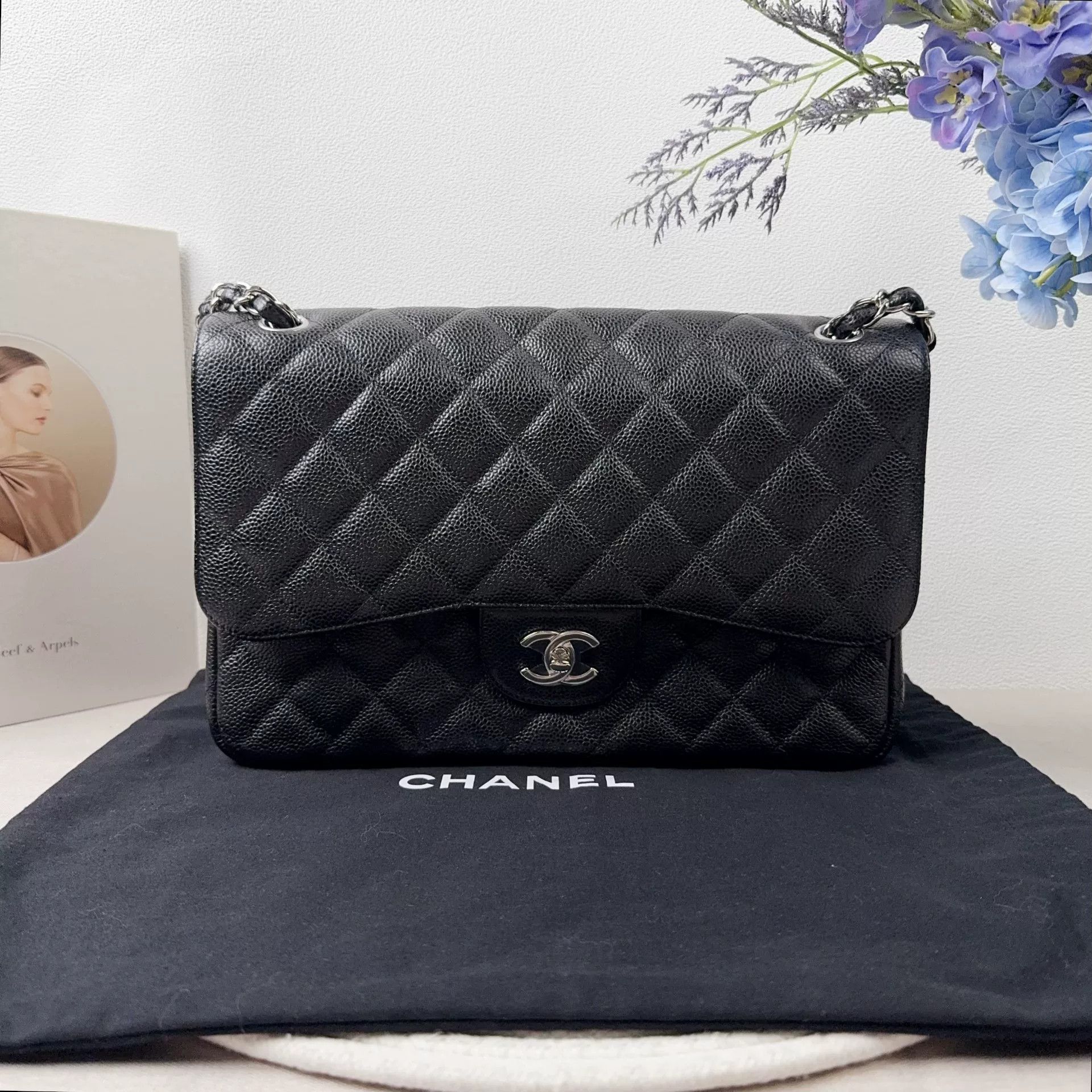 Chanel Pre-loved Bag Very good condition Size ONE SIZE - 1 Thumbnail