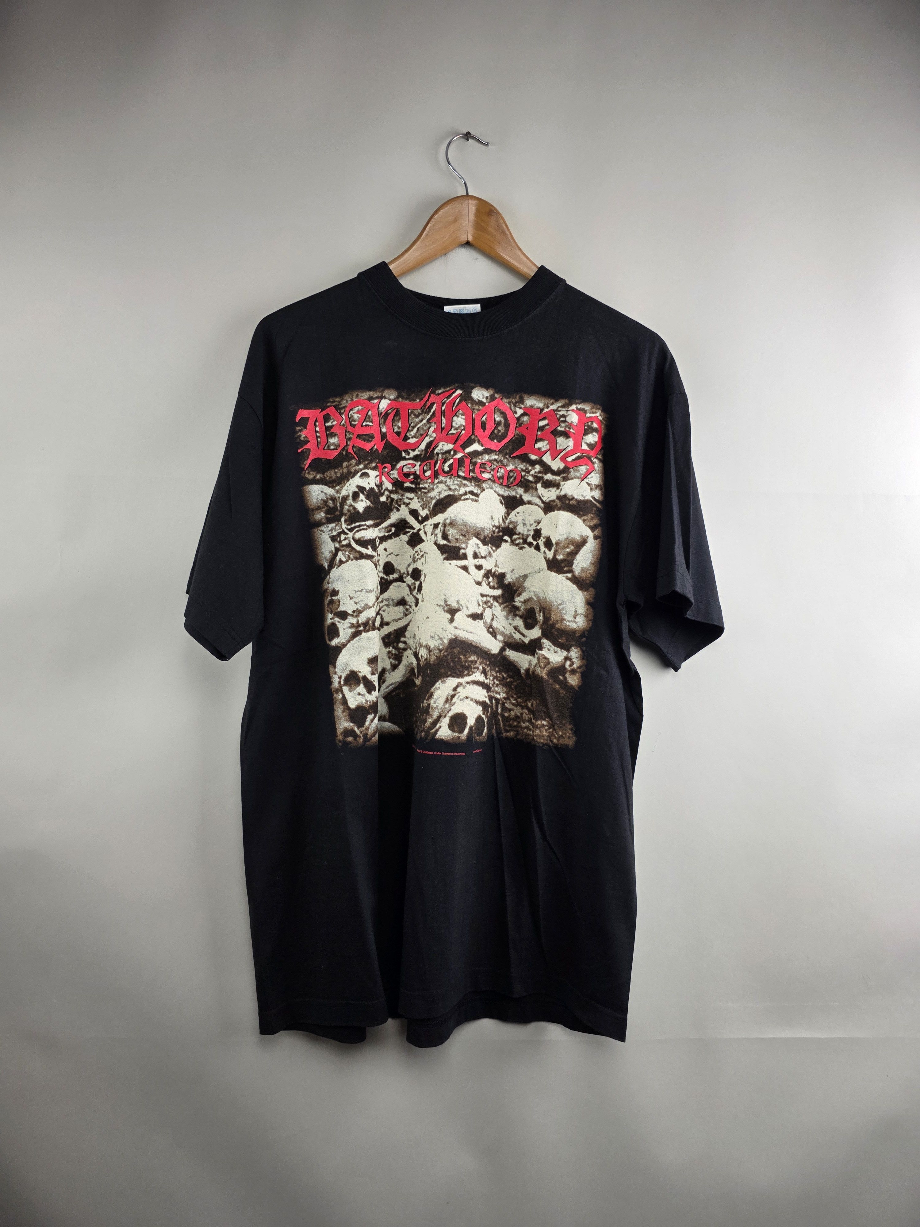 Band Tees 2001 Bathory Requiem 90s Vintage T shirt XL 23" 30.5" Size US XL / EU 56 / 4 - 8 Thumbnail