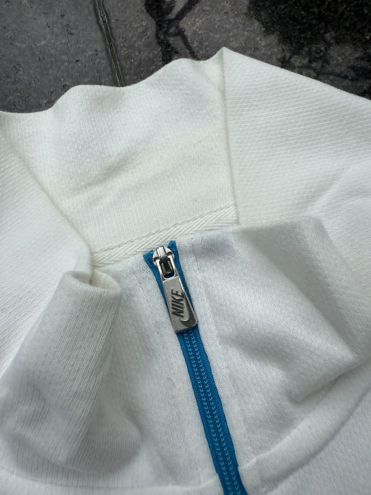 Nike 90’s NIKE RARE SWOOSH LOGO Y2K VINTAGE ZIP RETRO HOODIE Size US M / EU 48-50 / 2 - 7 Thumbnail