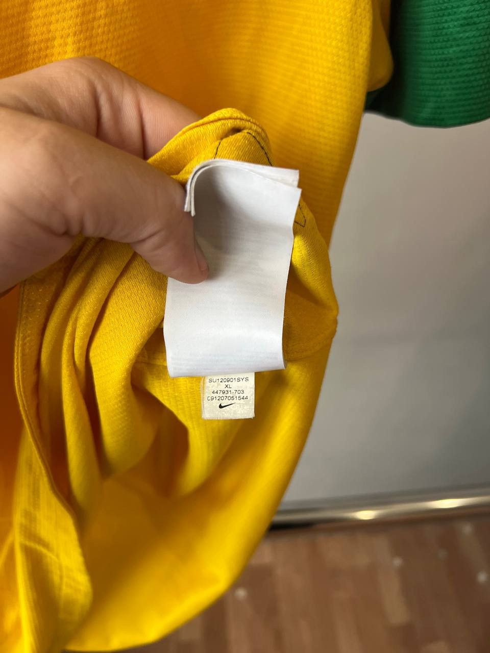 Nike 2012 BRAZIL TEAM HOME SOCCER JERSEY FOOTBALL SHIRT RARE XL Size US XL / EU 56 / 4 - 15 Thumbnail