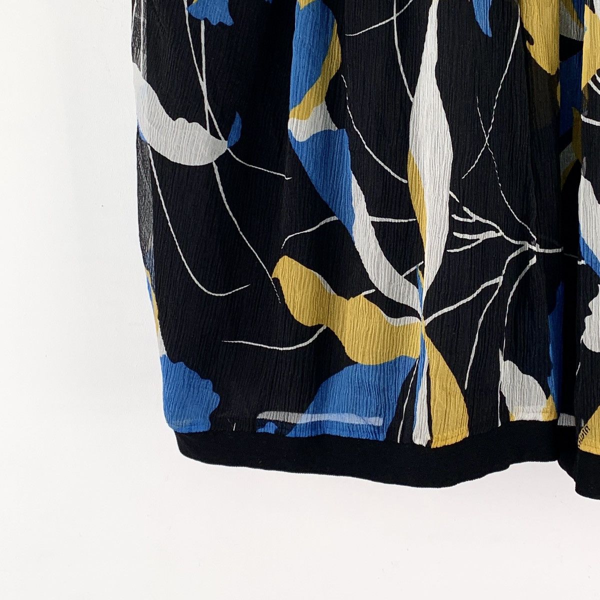 Miu Miu Miu Miu Multicolor Floral Printed Mulberry Silk Skirt K26WX Size 25" / US 0 / IT 36 - 4 Thumbnail