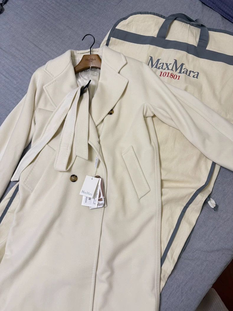 Max Mara Max Mara 101801 White Coat Size M / US 6-8 / IT 42-44 - 1 Thumbnail