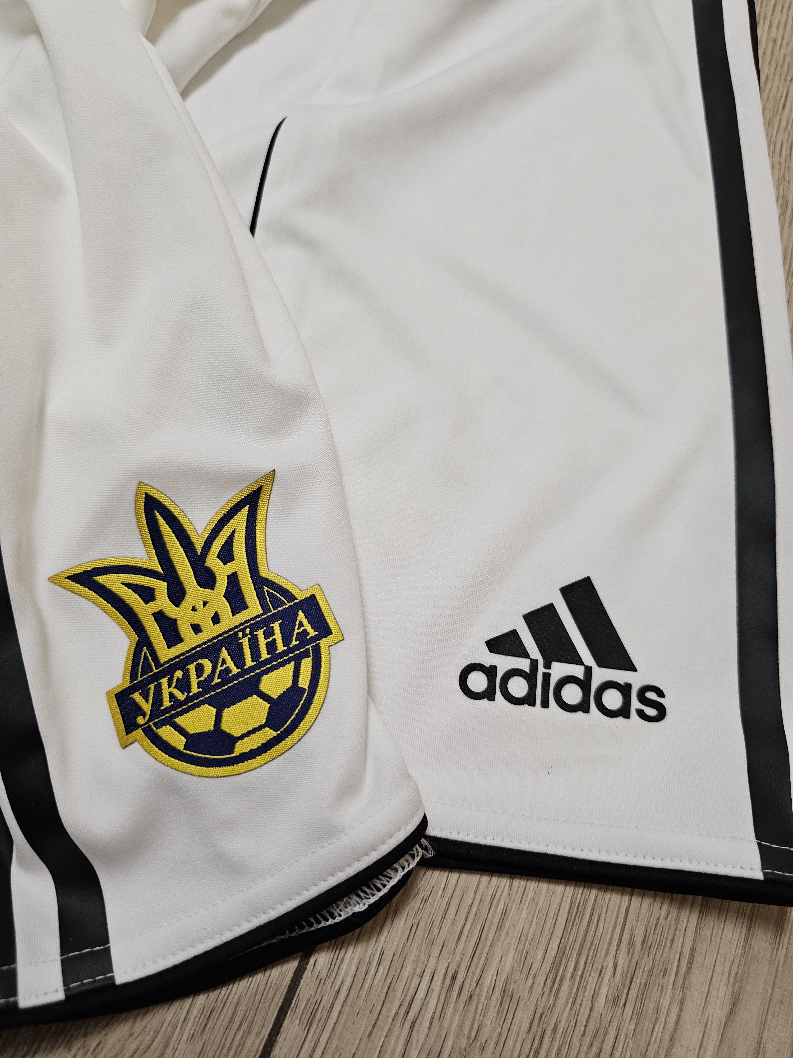Adidas UKRAINE 2009 2010 GOALKEEPER FOOTBALL SHIRT SOCCER SHORTS Size US M / EU 48-50 / 2 - 8 Thumbnail