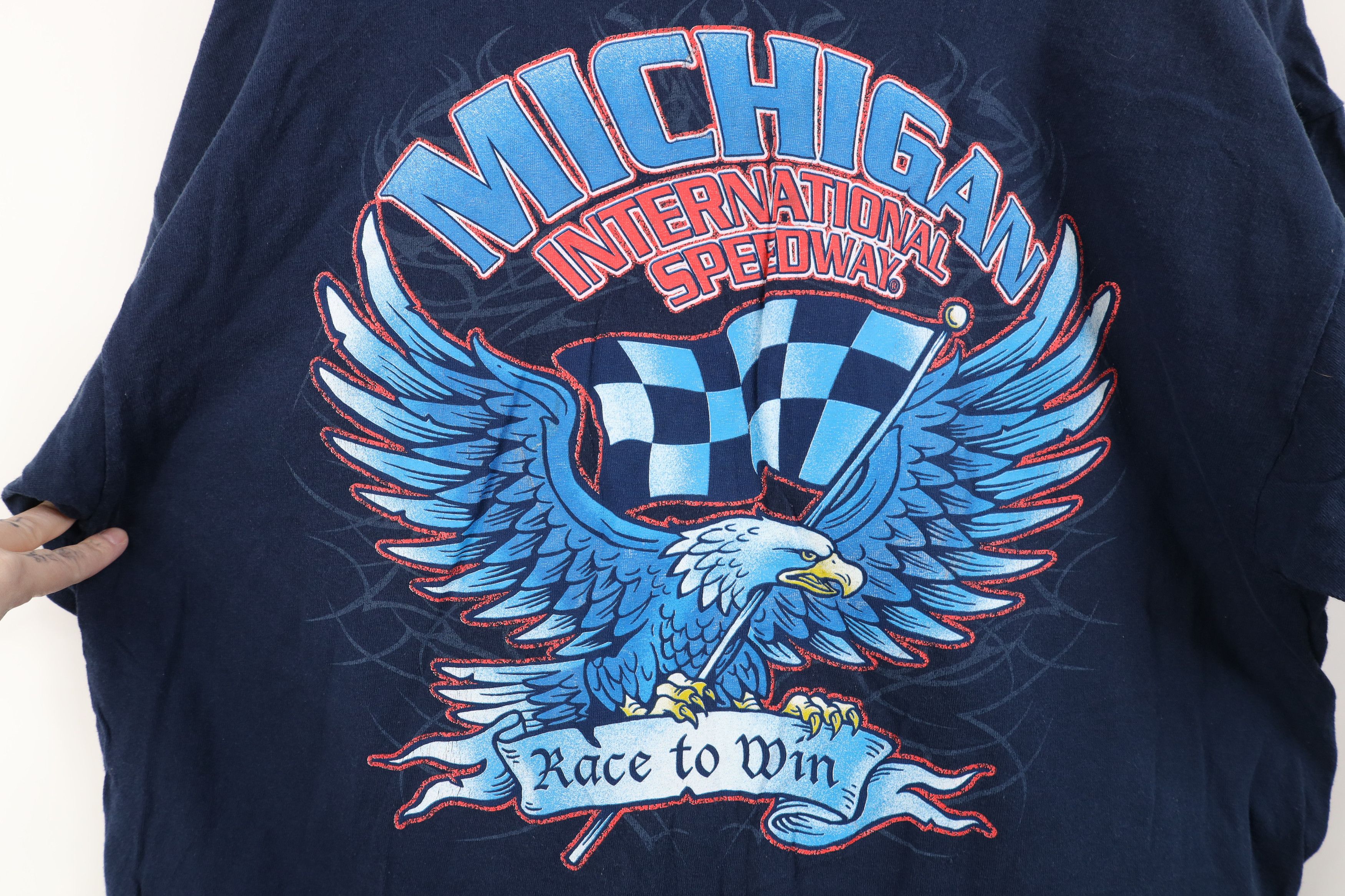 Vintage Vintage Michigan International Speedway Eagle Flag T-Shirt Size US XL / EU 56 / 4 - 9 Thumbnail