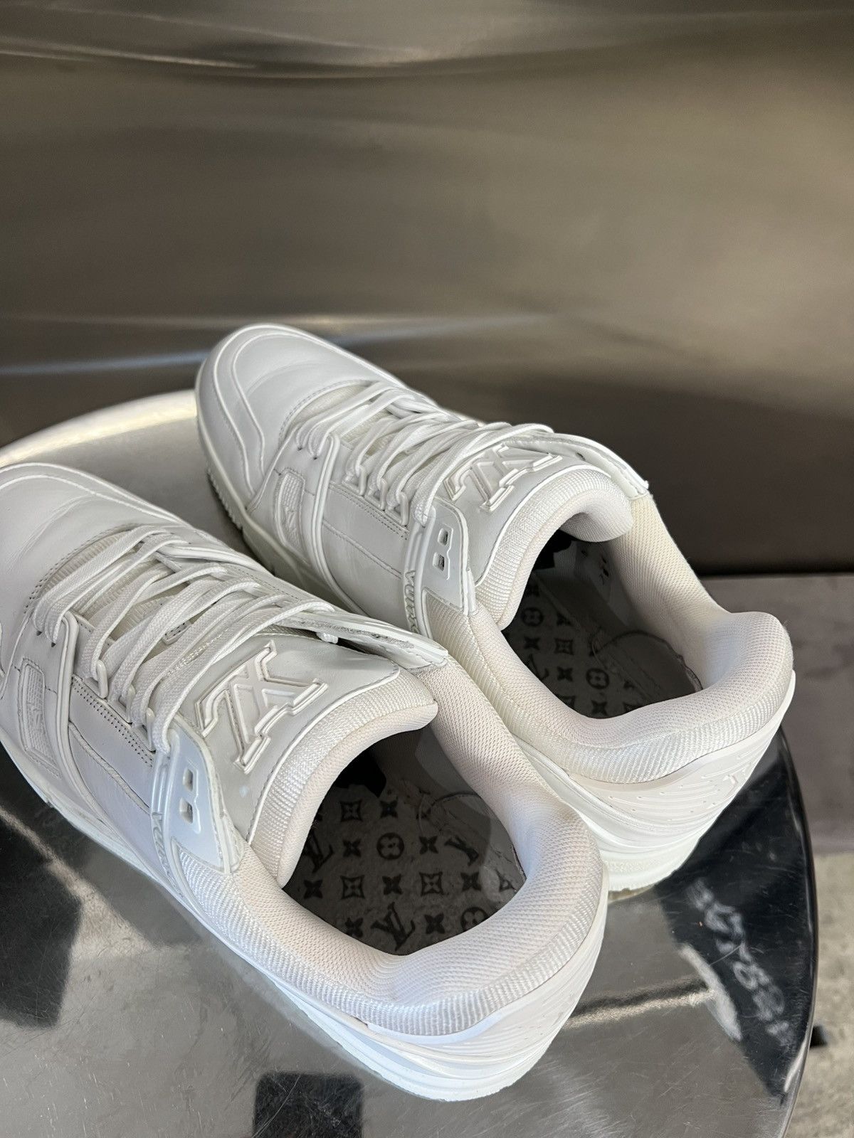 Louis Vuitton Louis Vuitton Size US 9 / EU 42 - 9 Thumbnail