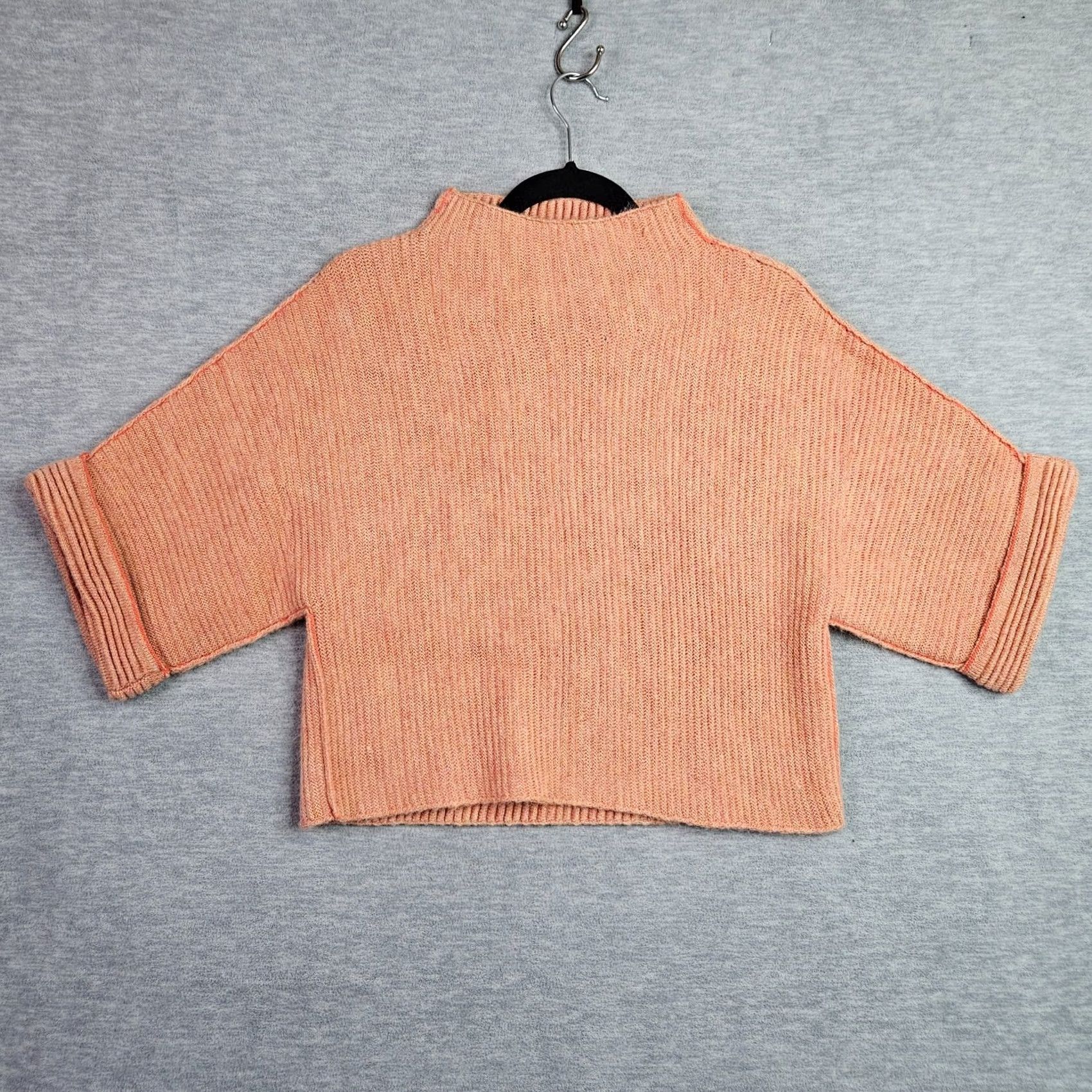 Anthropologie MOTH Anthropologie Women’s Cropped Knit Sweater Short Sleeve Peach Size SP Cardigan V-Neck All Seasons Regular Size S / US 4 / IT 40 - 2 Thumbnail