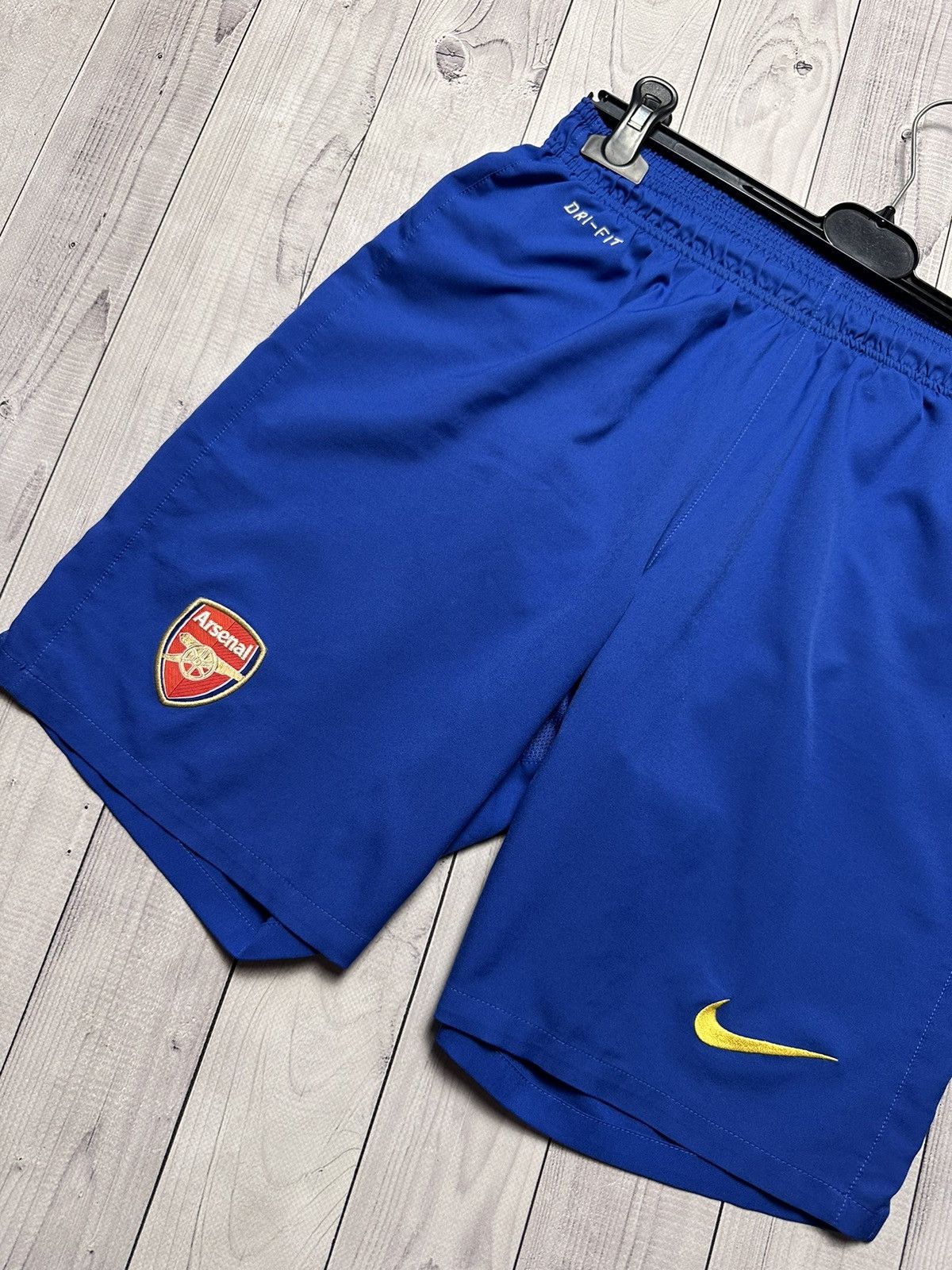 Vintage Vintage Nike Arsenal soccer shorts size M blue rare Size US 32 / EU 48 - 3 Thumbnail