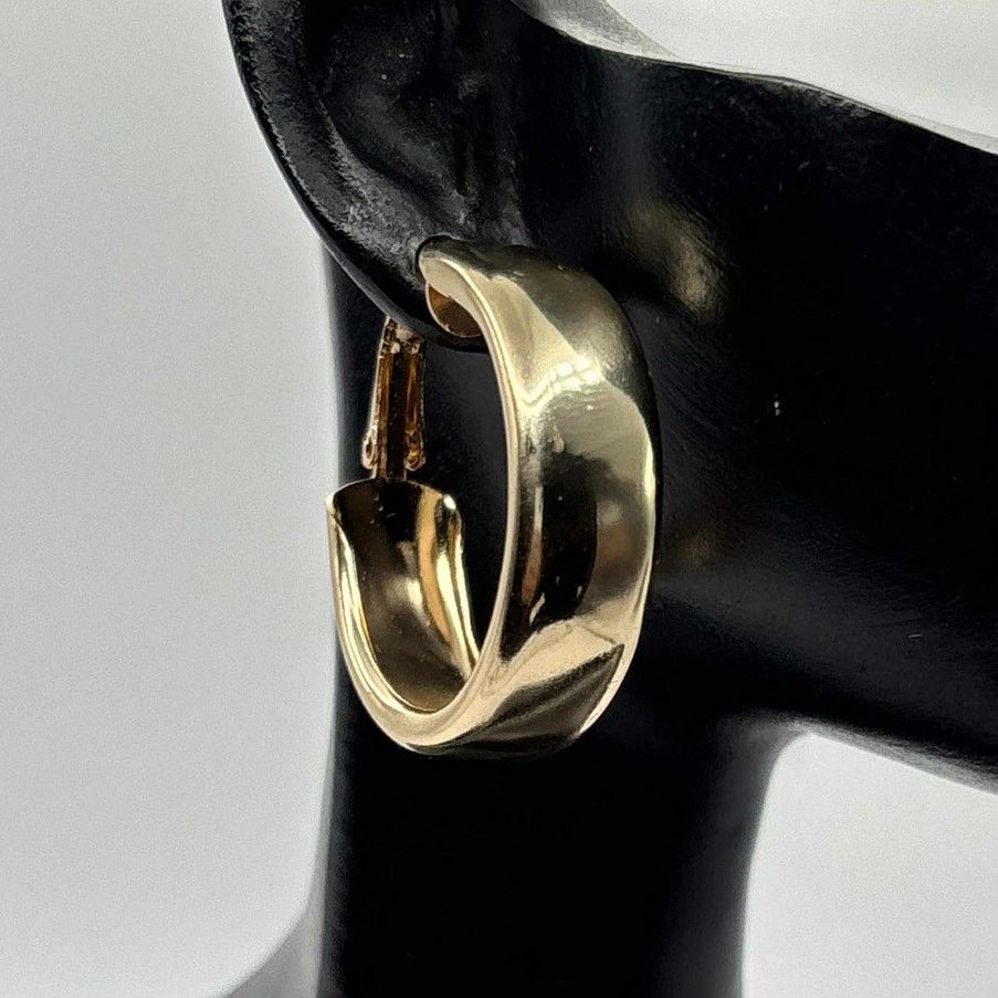 Other 90s Gold Chucky Earrings Size ONE SIZE - 1 Thumbnail