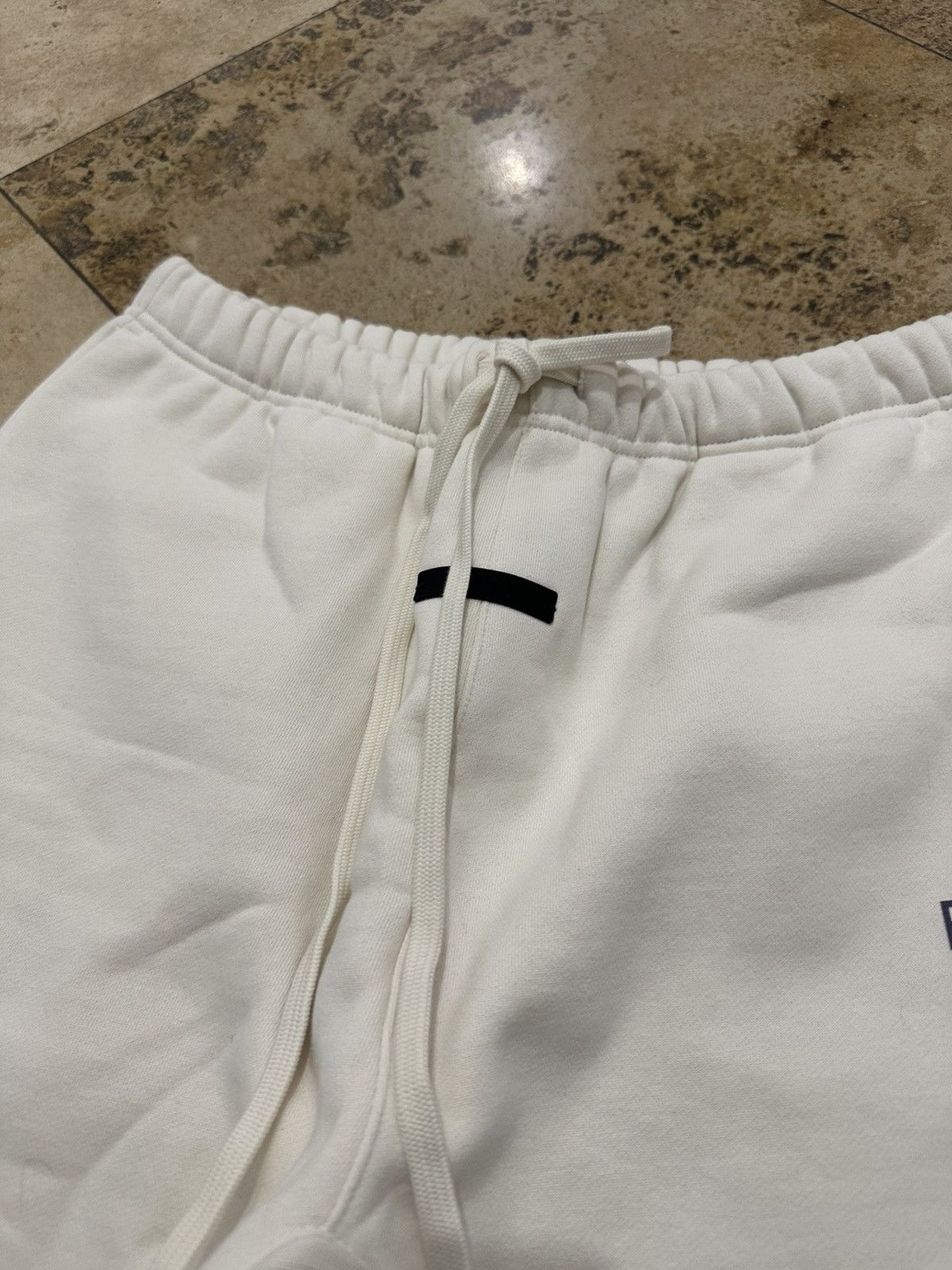 Essentials Fear of God Essentials Shell Fleece Sweatpants Size US 34 / EU 50 - 3 Thumbnail