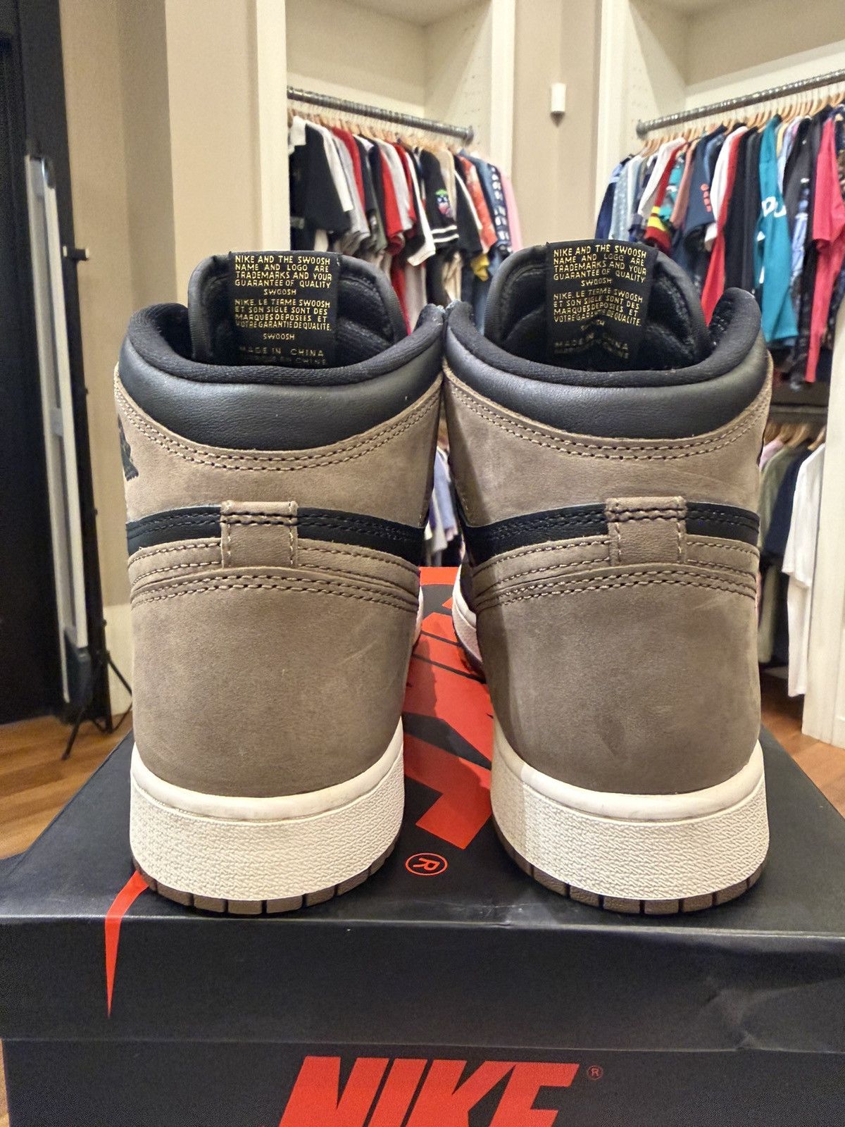 Jordan Brand Jordan 1 Retro High ‘Palomino’ GS Size US 7 / EU 40 - 3 Thumbnail
