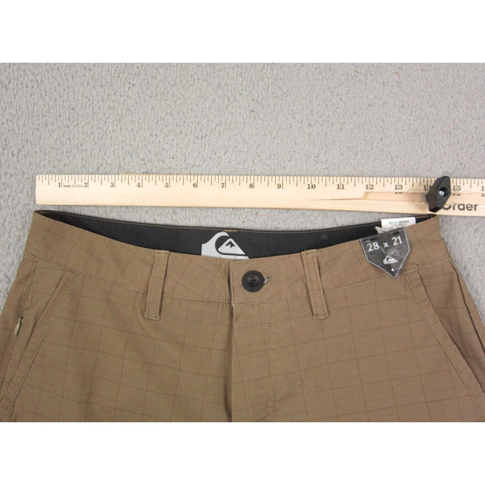 Quiksilver Quicksilver Shorts Mens 28 Brown Plaid Check Chino Flat Front Casual Regular Size 28 Mens Bar 90s Theme Size US 28 / EU 44 - 6 Thumbnail