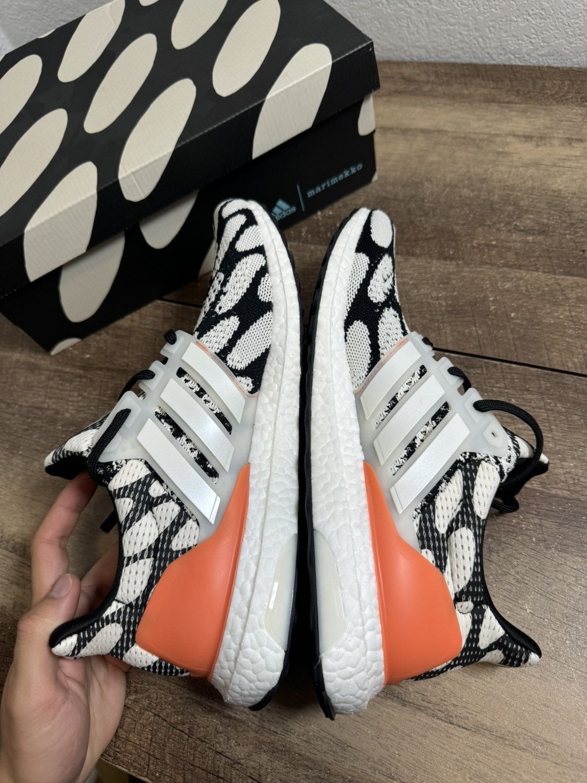 Adidas Adidas Ultraboost 1.0 Men’s Sz 10.5 Marimekko Black Cloud Size US 10.5 / EU 43-44 - 5 Thumbnail