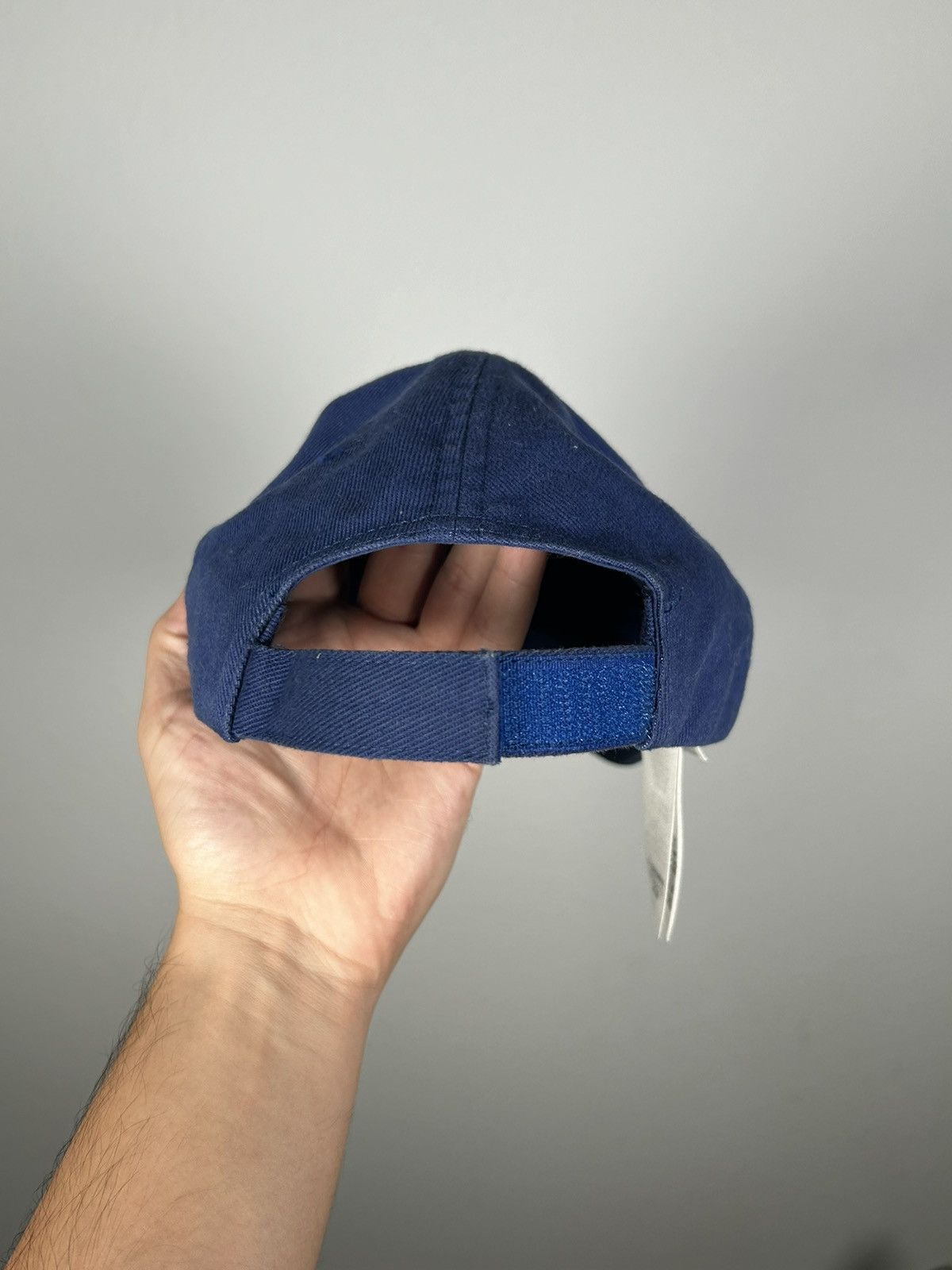 Balenciaga FW17 Campaign Shrunken Hat Size ONE SIZE - 4 Thumbnail
