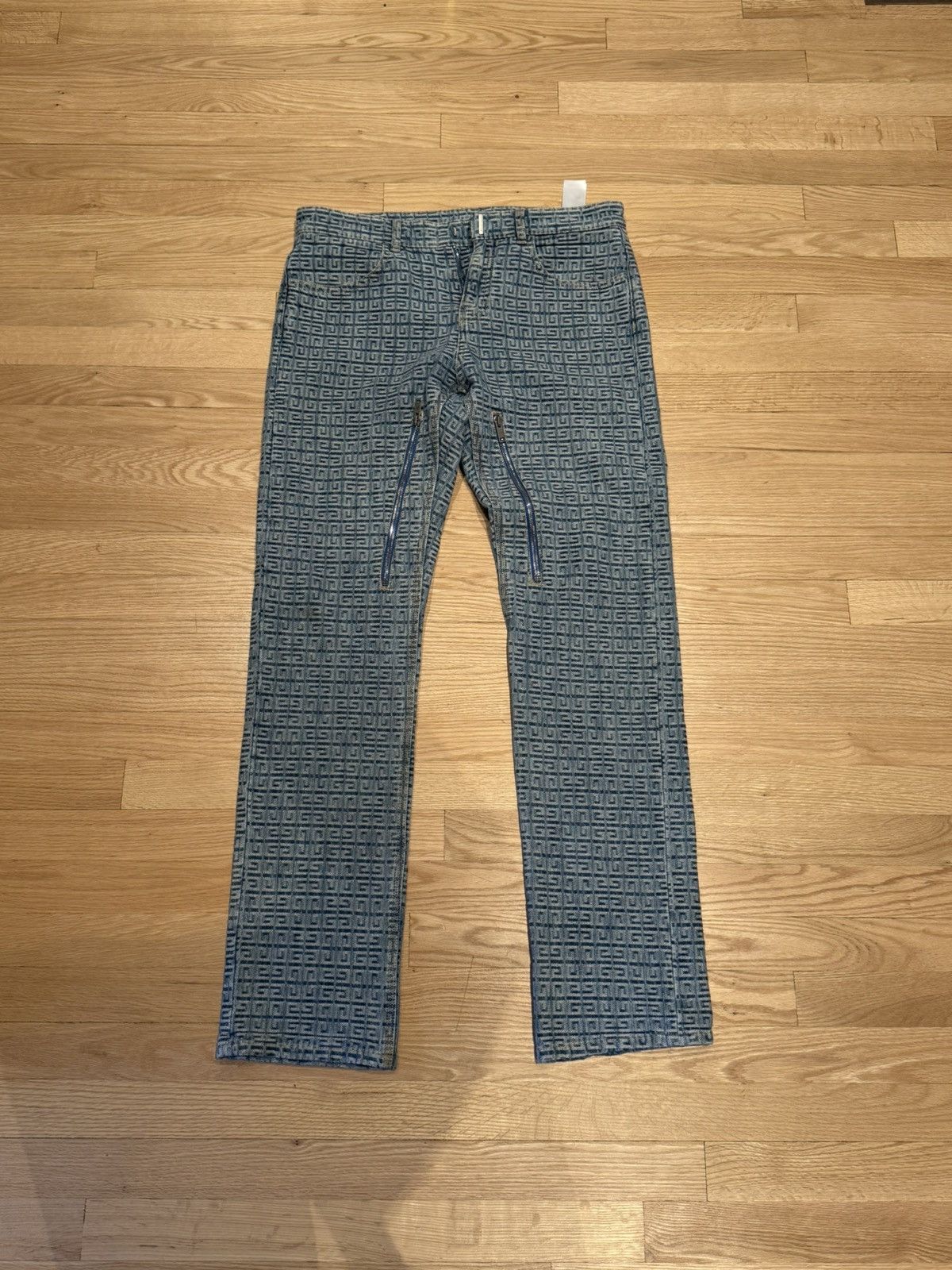 Givenchy Givenchy 4G Motif Denim Size US 30 / EU 46 - 1 Thumbnail