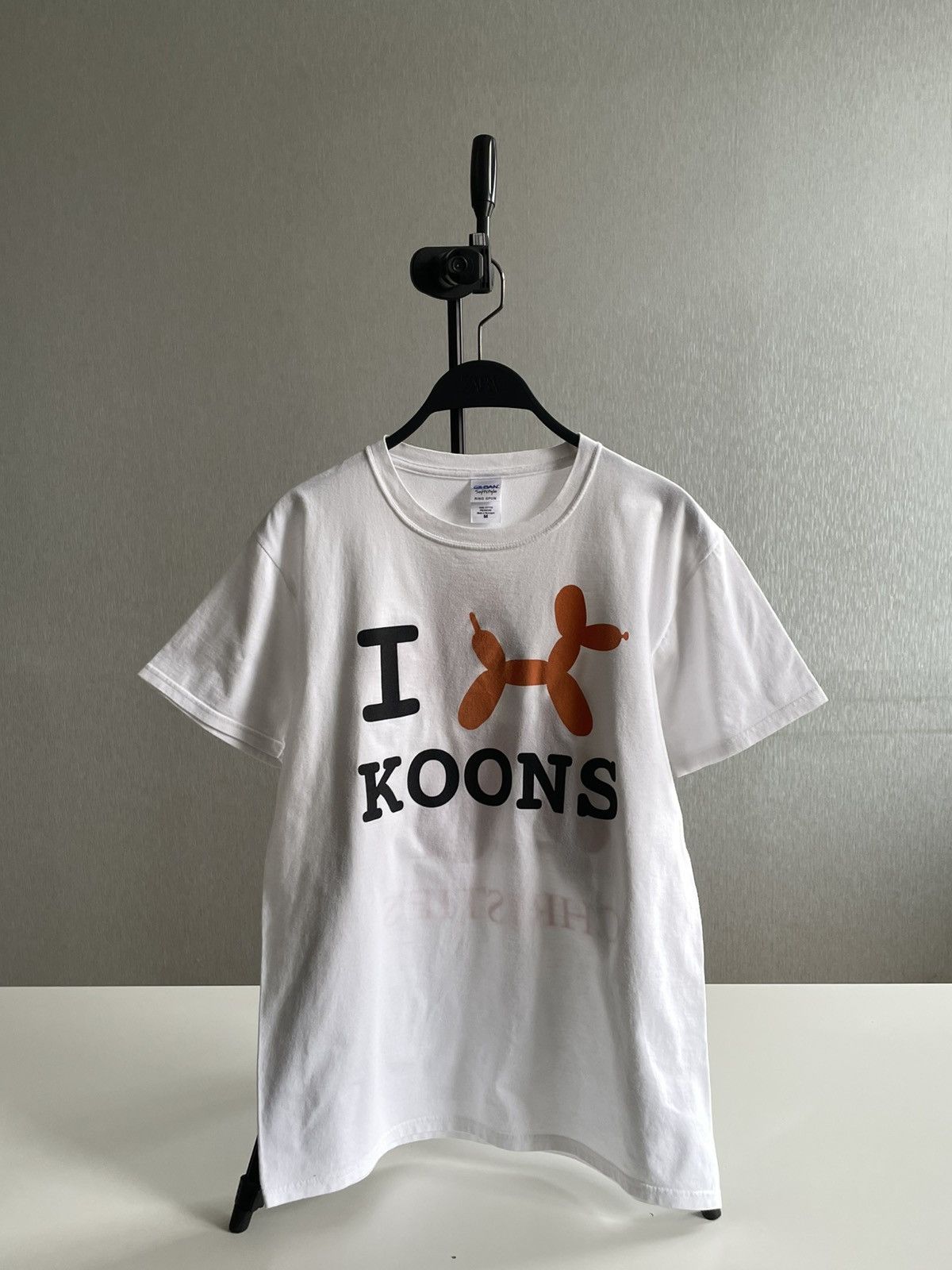 Gildan 2013 Christie’s: Selling of The Balloon Dog: Jeff Koons Tee Size US M / EU 48-50 / 2 - 3 Thumbnail