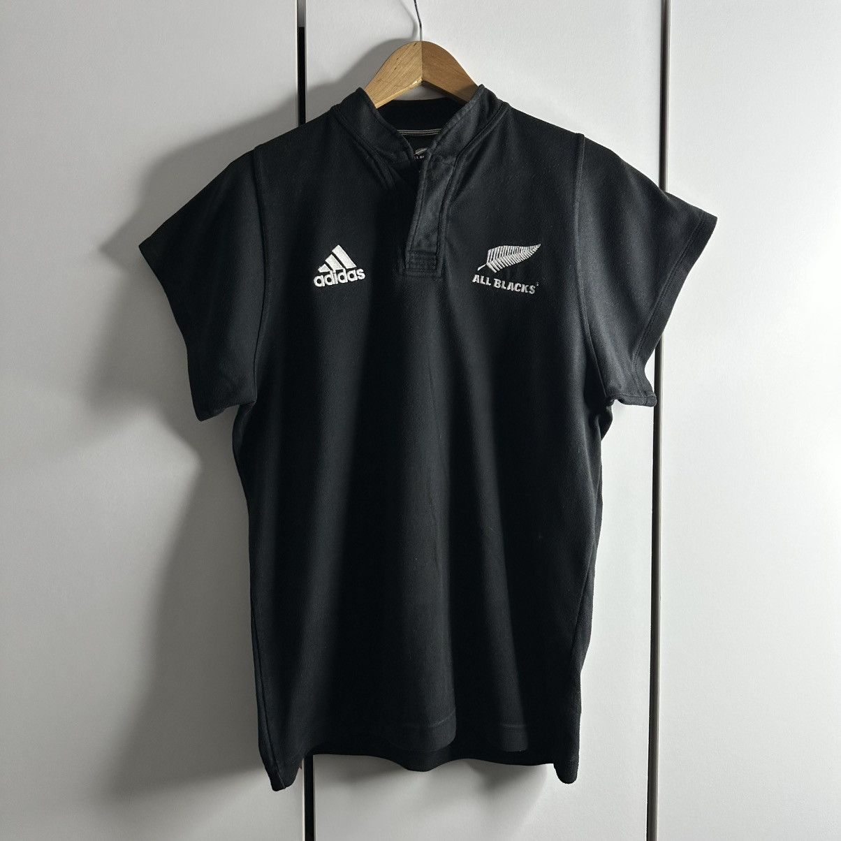 Adidas 2000s Adidas All Blacks Rugby Jersey Vintage rare Y2K Size US S / EU 44-46 / 1 - 1 Thumbnail