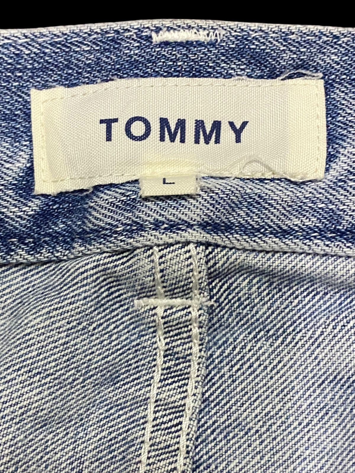 Tommy Hilfiger Vintage Tommy Jean Embroidered Faded Distressed Loose Jeans Size US 36 / EU 52 - 10 Thumbnail
