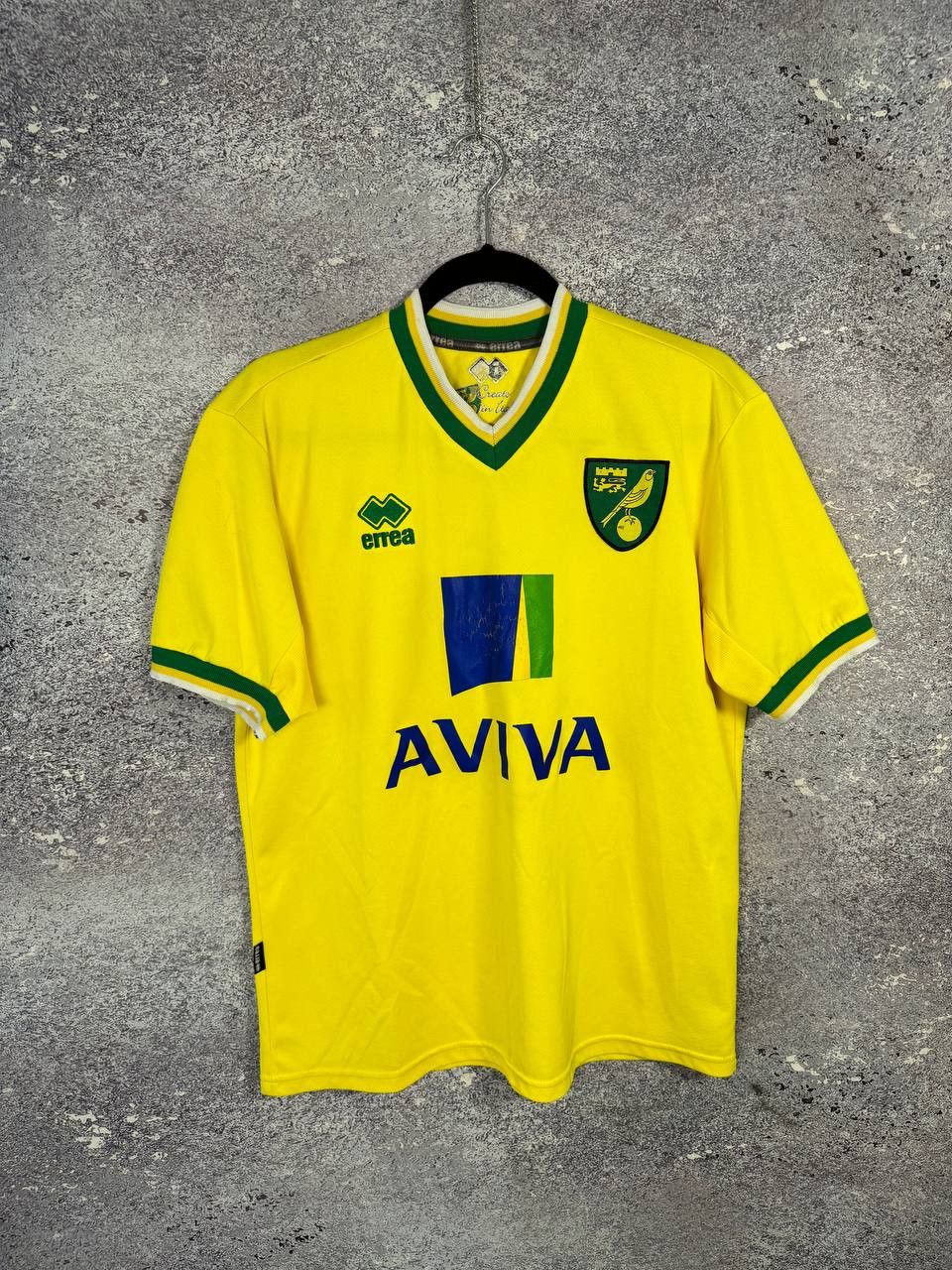 Errea × Vintage Vintage Norwich City 2011/12 Errea Soccer Jersey Size US M / EU 48-50 / 2 - 1 Thumbnail