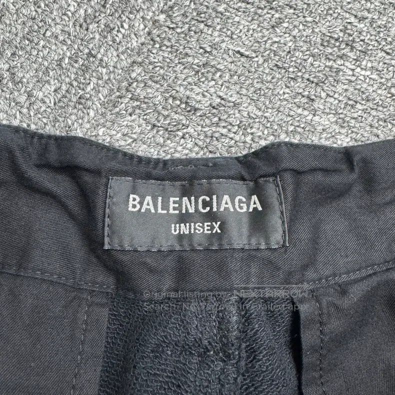 Balenciaga Balenciaga size M overall Size US 27 - 2 Thumbnail