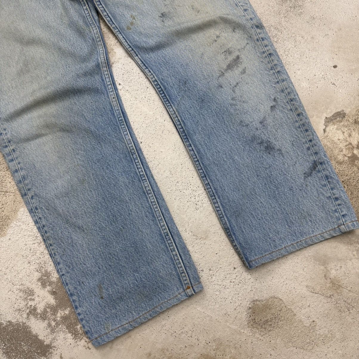 Levi's Vintage Levis 501 Buttonfly Distressed Repaired Denim Pants Size US 32 / EU 48 - 5 Thumbnail