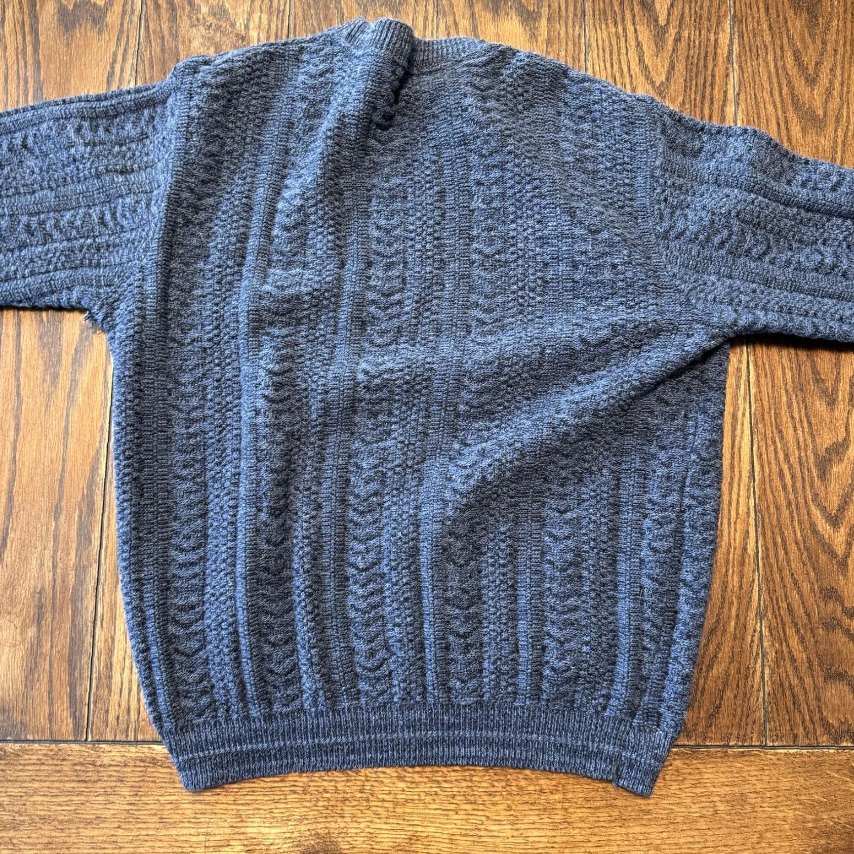 Bill Blass VINTAGE Bill Blass Sweater Large Blue Cable Knit Crew Neck Dad Grandpa Classic Mens L Blue Collection Size US L / EU 52-54 / 3 - 5 Thumbnail