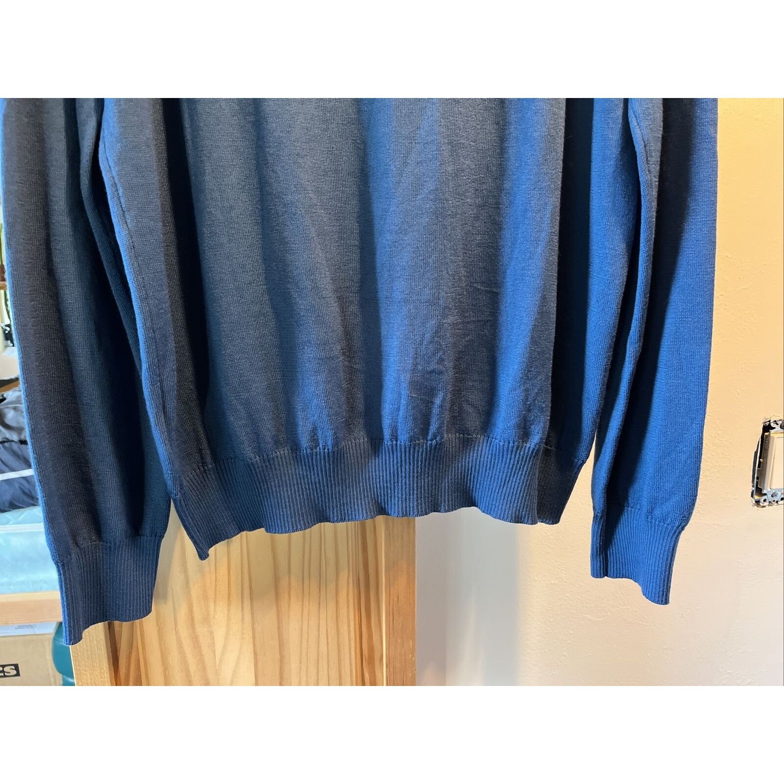 J.Lindeberg J. Lindberg Mens XL Blue Merino Wool V-neck Pullover Sweater Size US XL / EU 56 / 4 - 15 Thumbnail