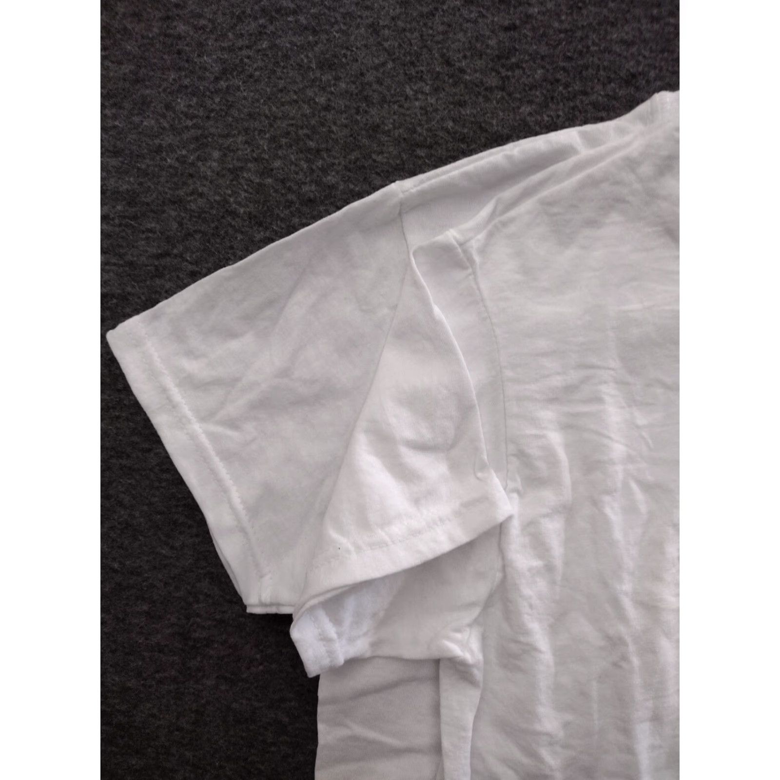 Hanes Hanes Unissex Cotton Blend Tee 2 Pack Shirt L White Crew Neck Short Sleeve Cotton T-Shirt Regular Fit Unisex Adults 90s tee? Size US L / EU 52-54 / 3 - 7 Thumbnail