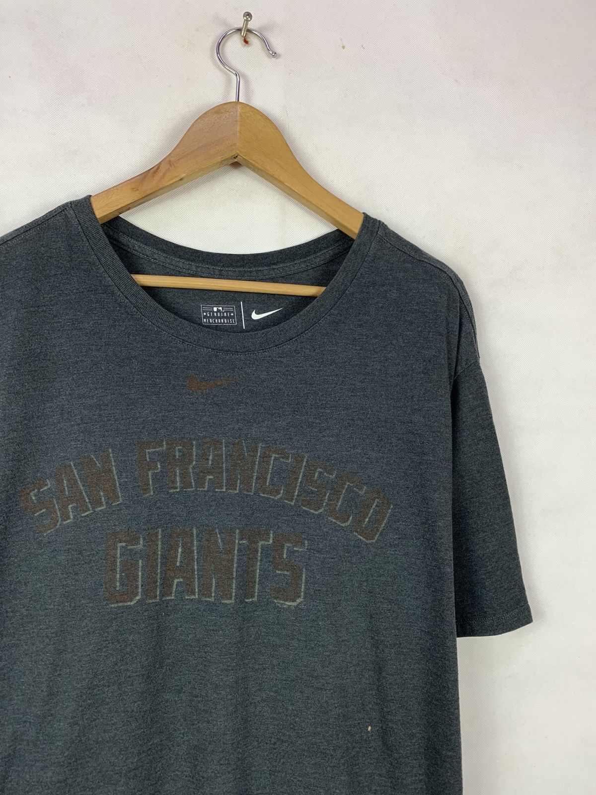 MLB × Nike Steals! Nike San Fransisco Giants MLB Tee Center Swoosh Size US XXL / EU 58 / 5 - 2 Thumbnail