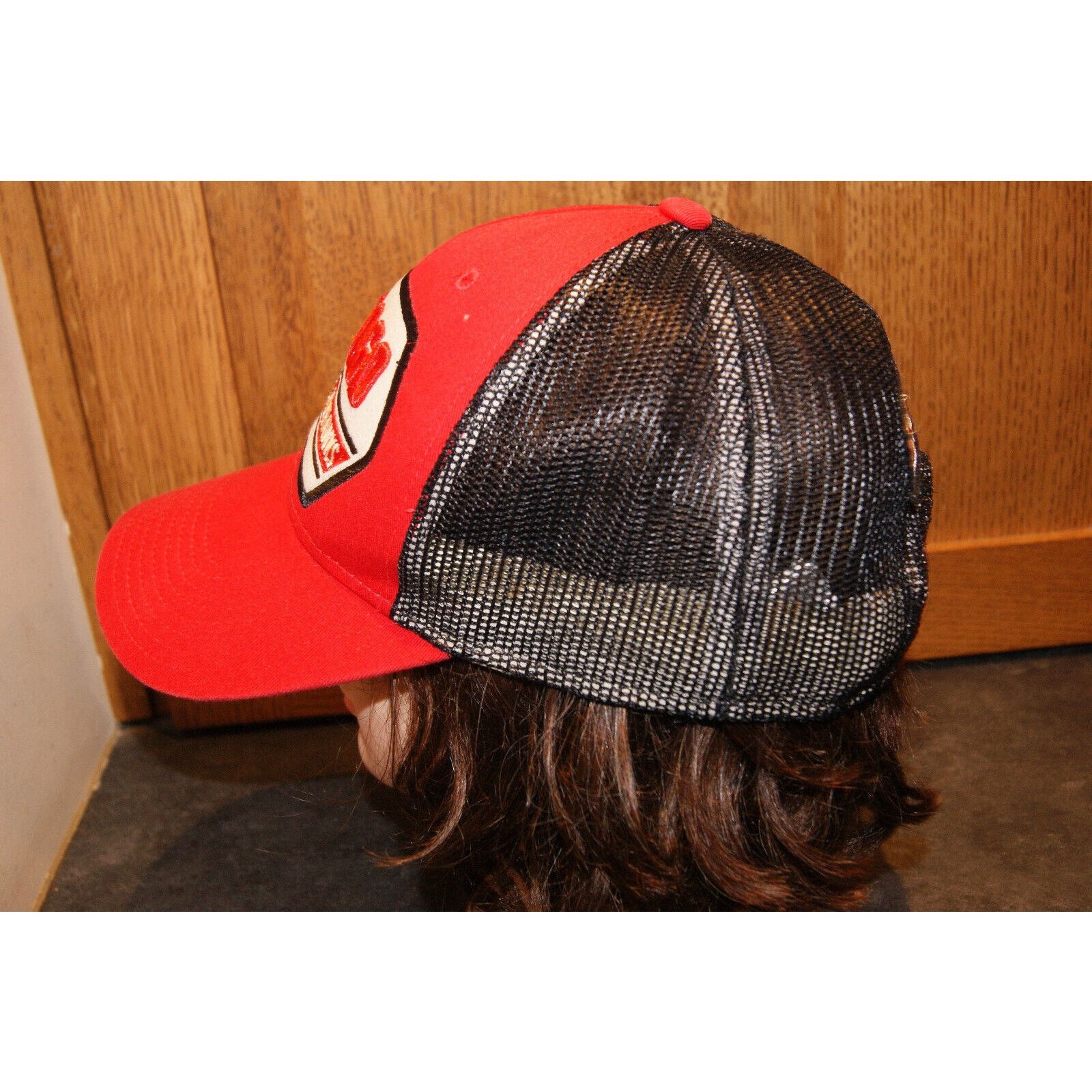 Ccm Chicago Blackhawks Mesh Trucker Hat Cap Snapback NHL Hockey Size ONE SIZE - 5 Thumbnail