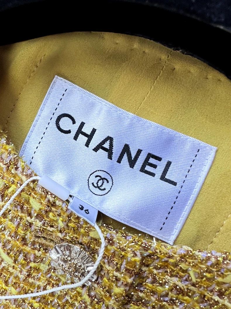Chanel Chanel Diamond buckle two-pocket embroidery mosaic sequin Size XS / US 0-2 / IT 36-38 - 5 Thumbnail