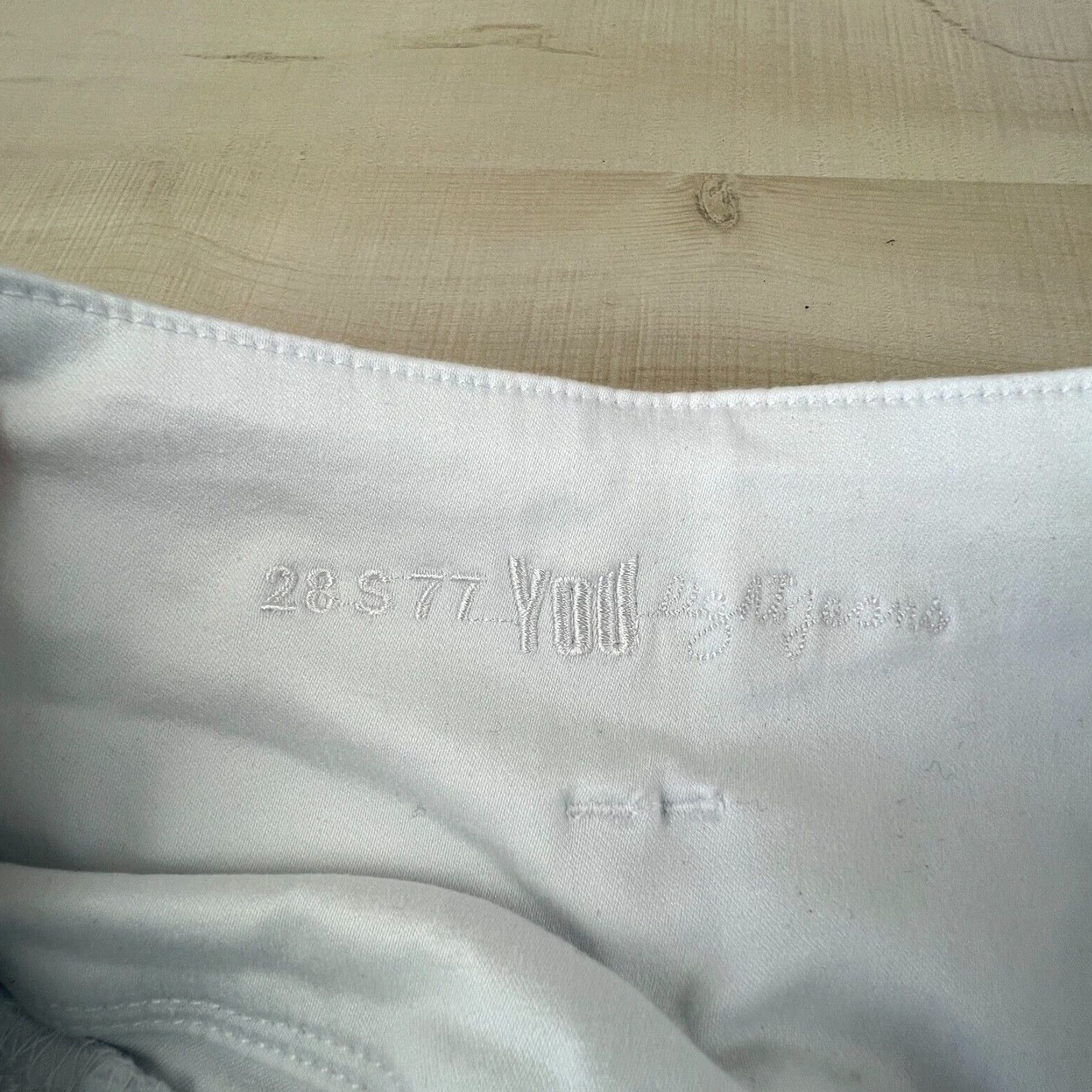 Vintage YOU Womens White Skinny Jeans Stretch 25 Waist Low Rise Casual Cotton Size 42" / US 20 - 4 Thumbnail