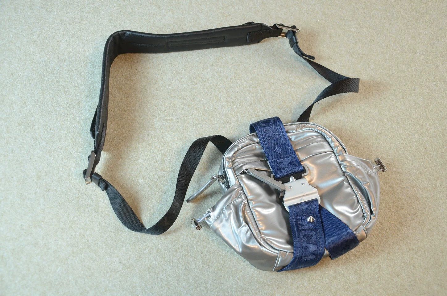 MCM MCM Silver Shine 3-in-1 Convertible Sling/Chest Bag Unisex Size ONE SIZE - 3 Thumbnail