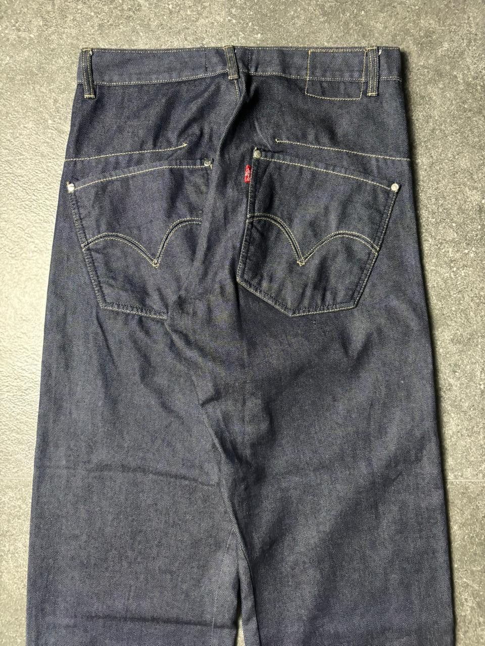 Levi's 2000s Levi's Engineered Twisted Jeans Size US 28 / EU 44 - 11 Thumbnail