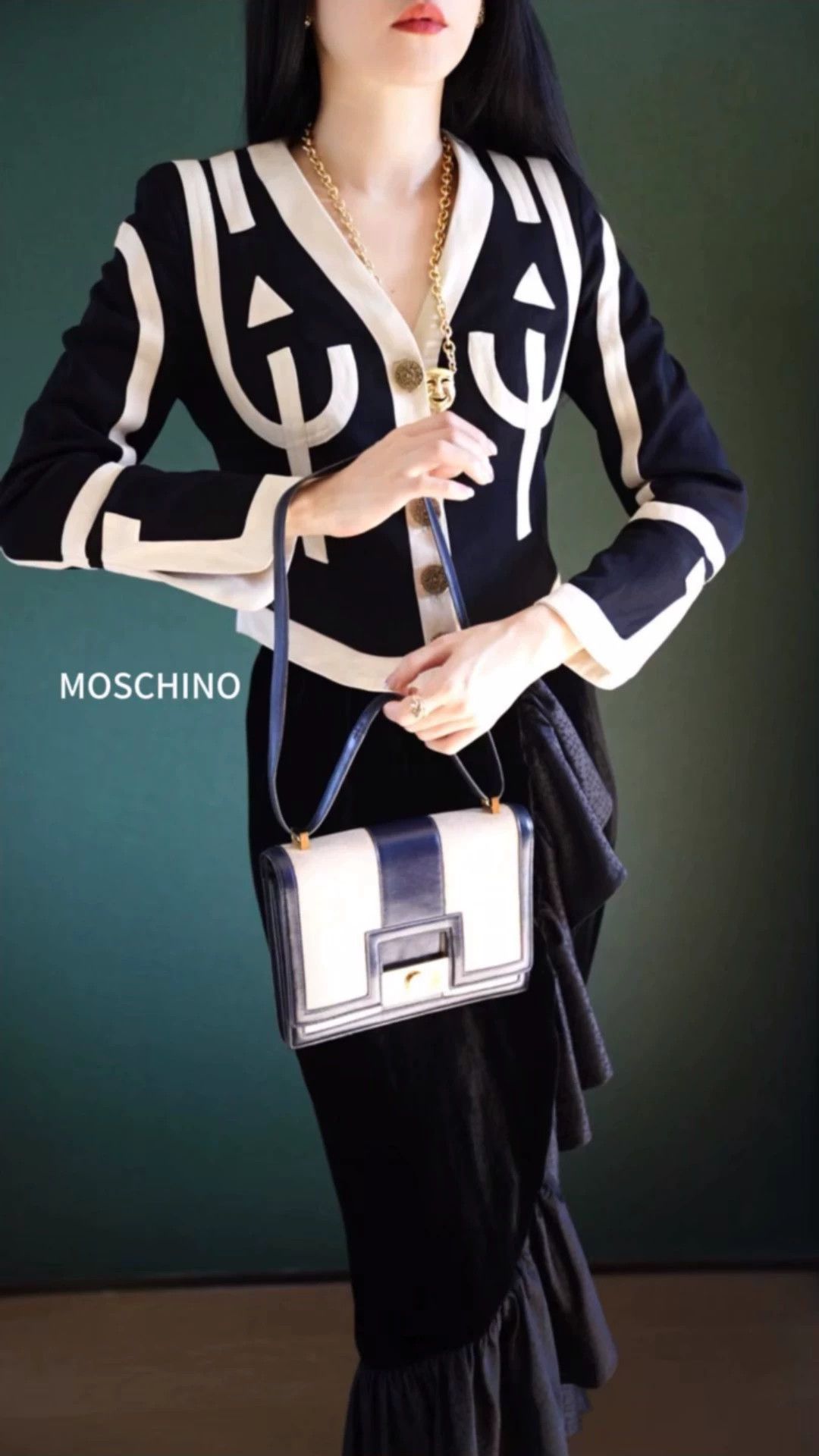 Moschino Moschino 90s Black White Colorblock Slim Thin Blazer Women's M Size M / US 6-8 / IT 42-44 - 1 Thumbnail