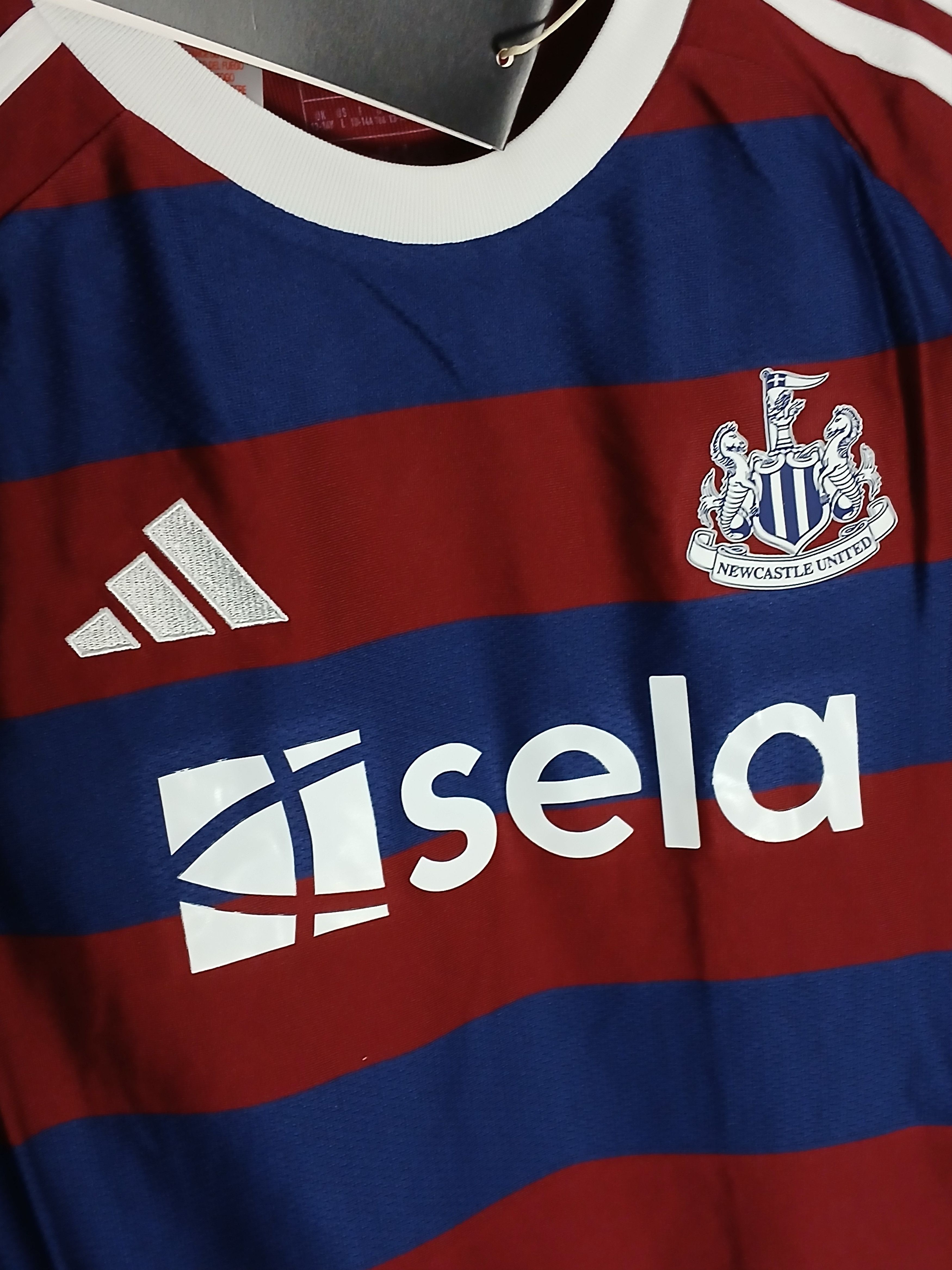 Adidas KIDS Newcastle United 24/25 Away Football Jersey T-Shirt Size US S / EU 44-46 / 1 - 3 Thumbnail