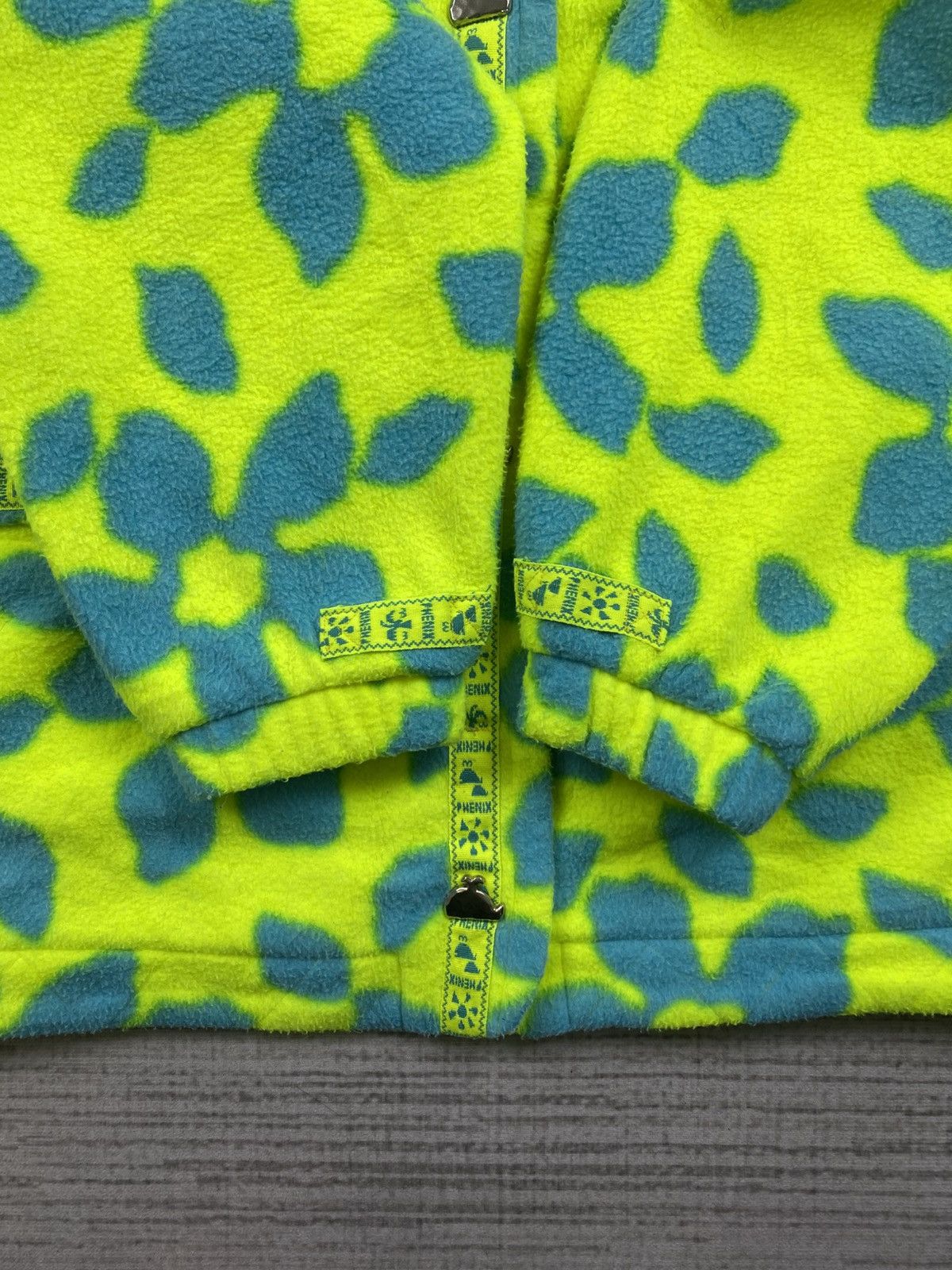 Japanese Brand × Phenix Vintage Phenix Rare Abstract Flower Winter Season Jacket Size US L / EU 52-54 / 3 - 8 Thumbnail