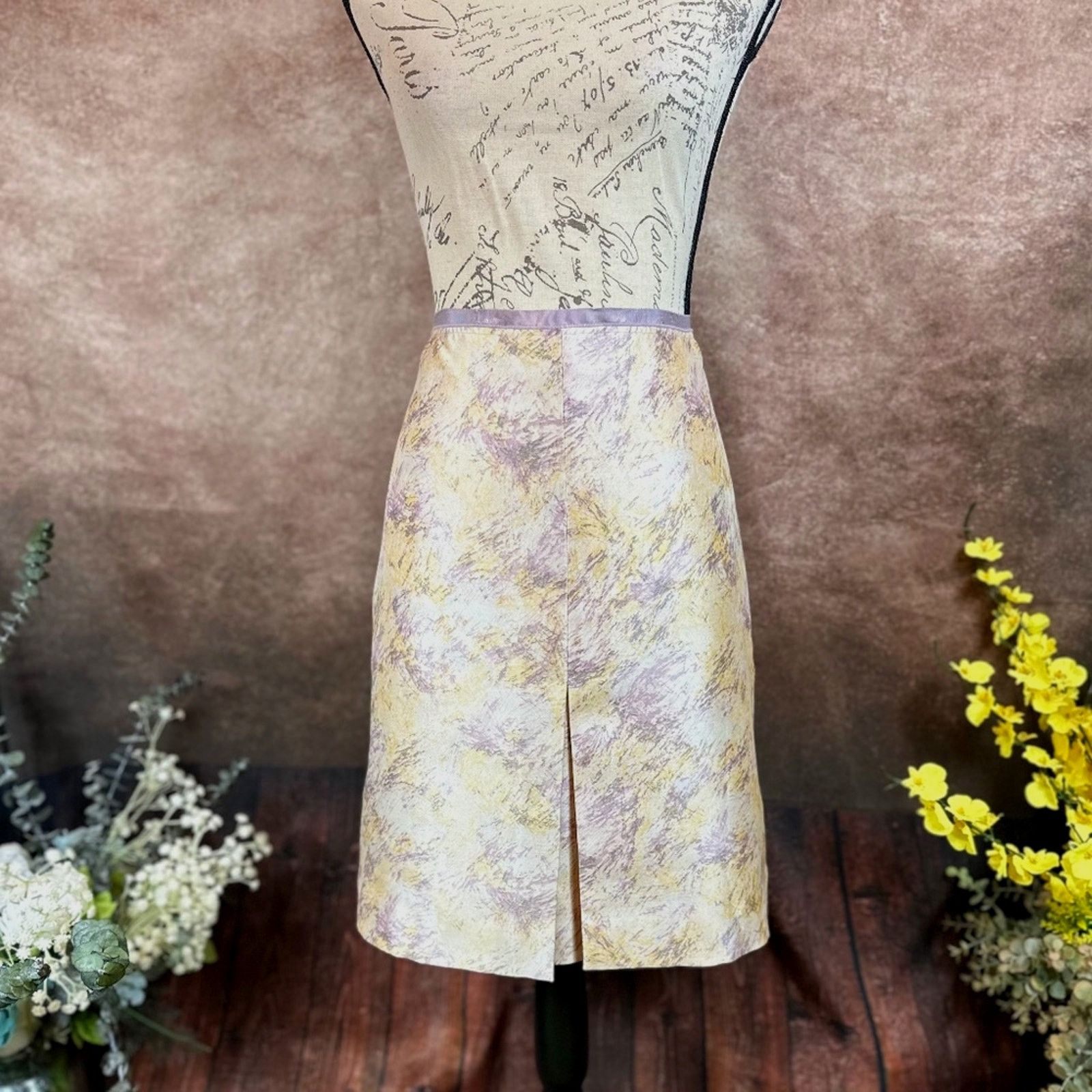 Other BCBGMaxazria Watercolor‎ Wool/Silk Skirt Lavender/Cream10 Size 32" / US 10 / IT 46 - 7 Thumbnail