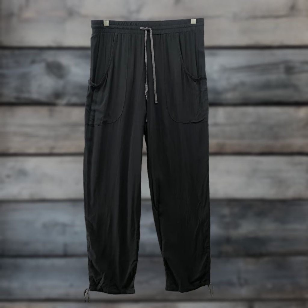 Urban Outfitters Out From Under Lounge Pants Womens S Black Drawstring Rayon Wide-Leg Jogger 28in Regular Size Black Womens Size 28" / US 6 / IT 42 - 1 Thumbnail