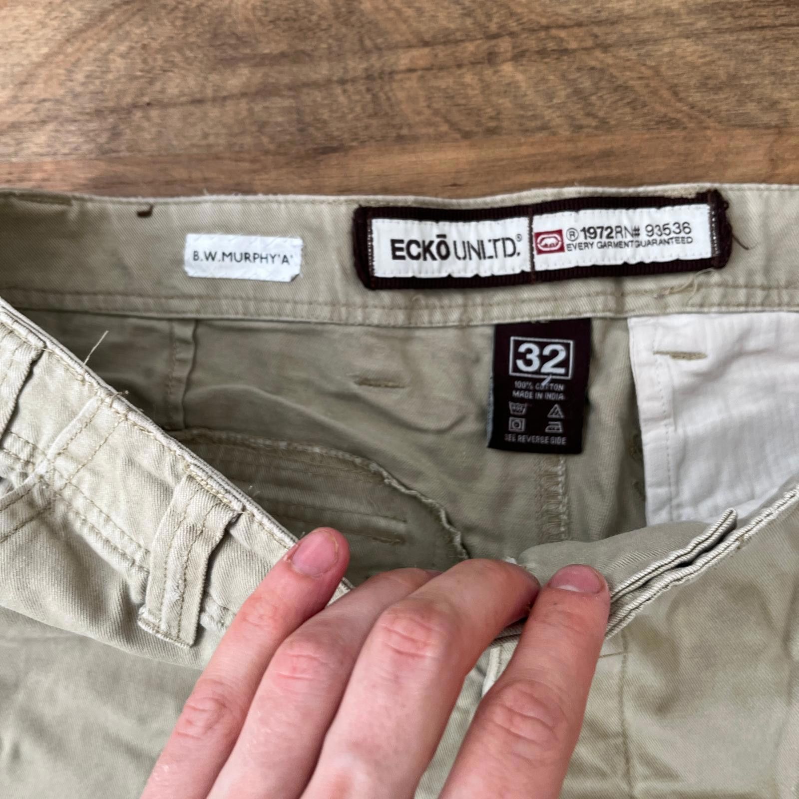 Ecko Unltd. Ecko Unltd Embroided Cargo Shorts Size US 34 / EU 50 - 4 Thumbnail
