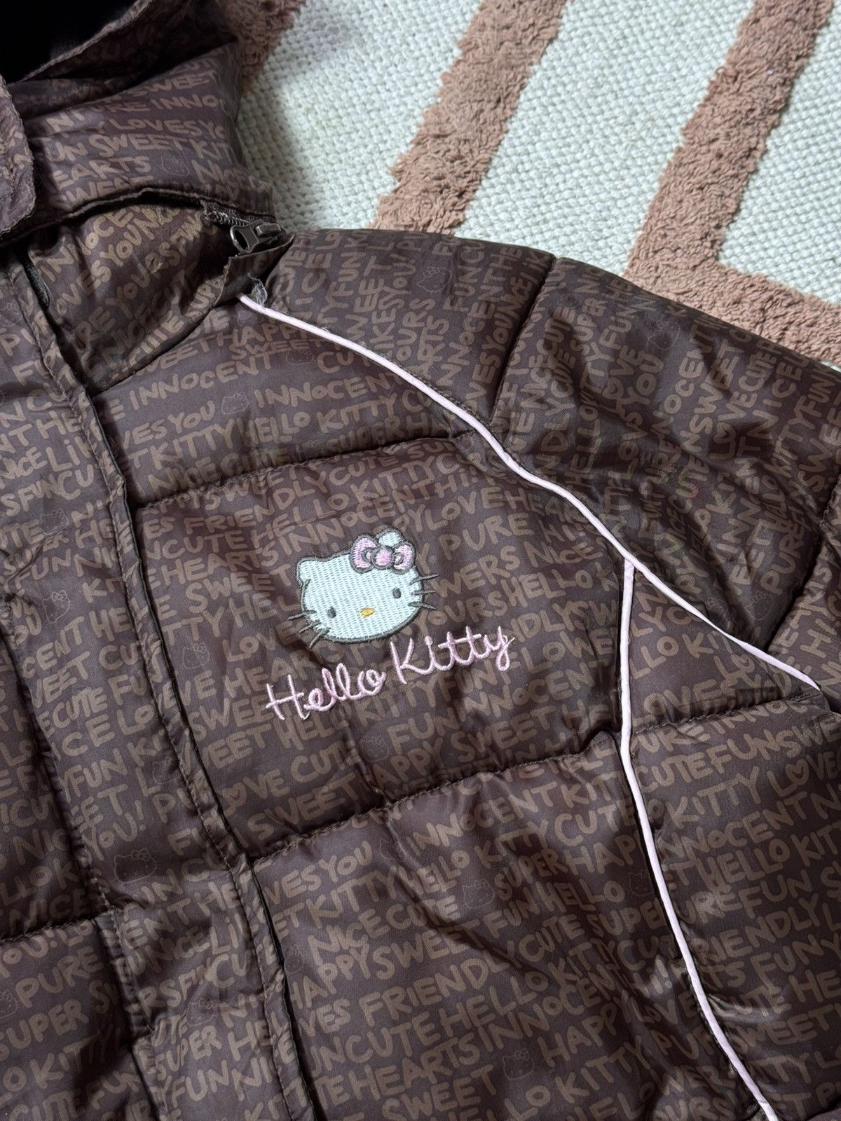 Cartoon Network VINTAGE HELLO KITTY SANRIO 2000s DOWN PUFFER JACKET Size S / US 4 / IT 40 - 6 Thumbnail