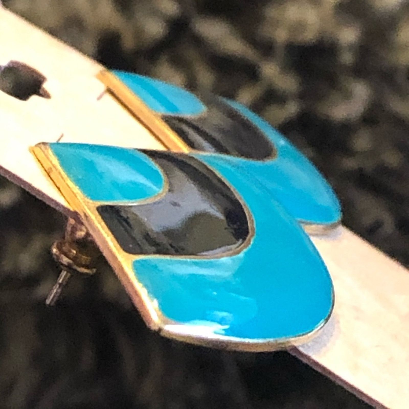 Vintage Vintage 80s teal & black enamel fan shape earrings Size ONE SIZE - 4 Thumbnail