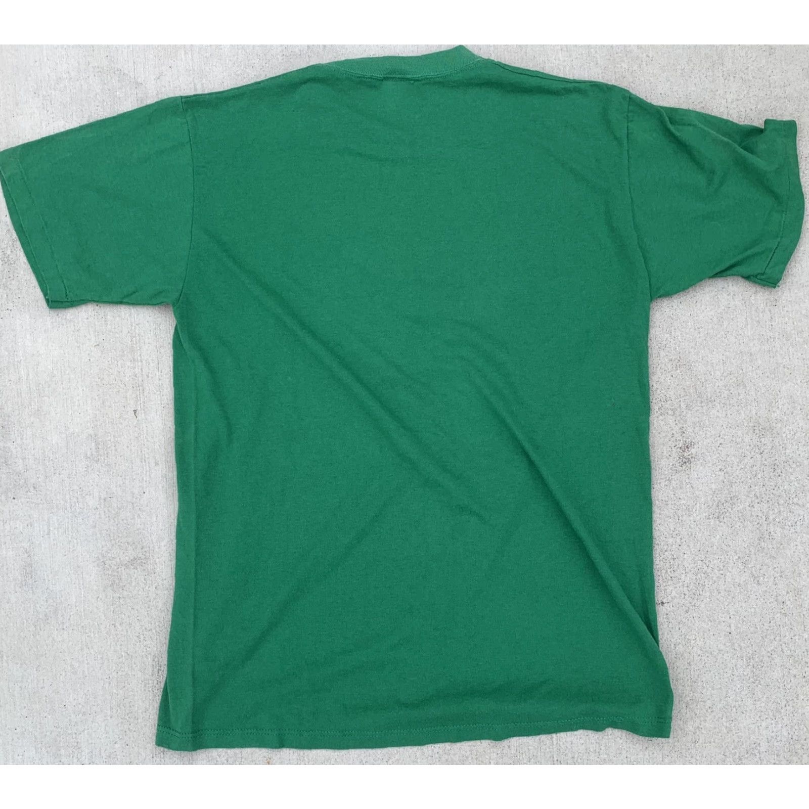 Jerzees VINTAGE Jerzees T-Shirt Men L Green 80s Beach Club Spirit Division Castro Valley 1988 Retro California Size US L / EU 52-54 / 3 - 3 Thumbnail
