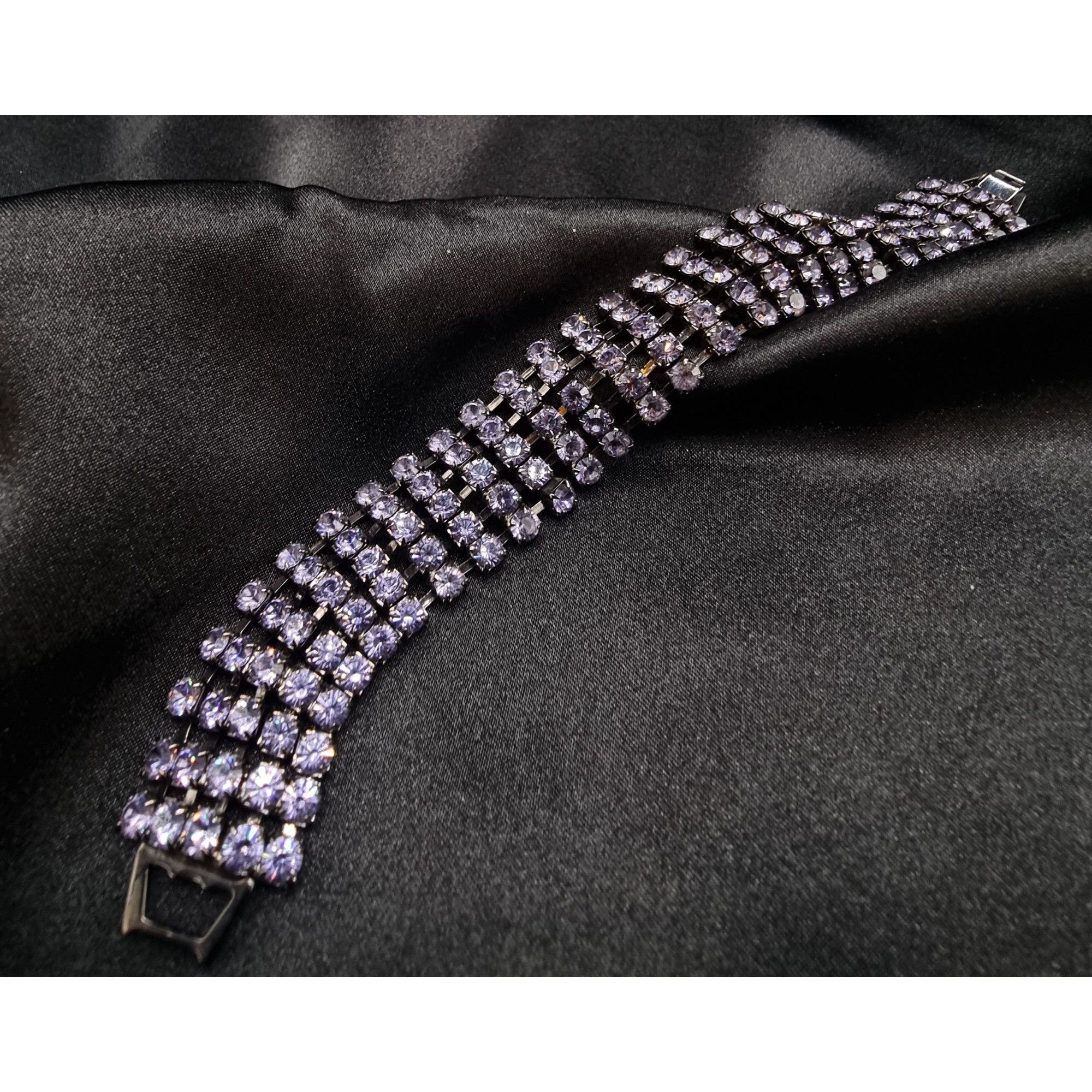 Kenneth Jay Lane Vintage KJL Kenneth Jay Lane Rhinestone Bracelet Late 90s Size ONE SIZE - 1 Thumbnail