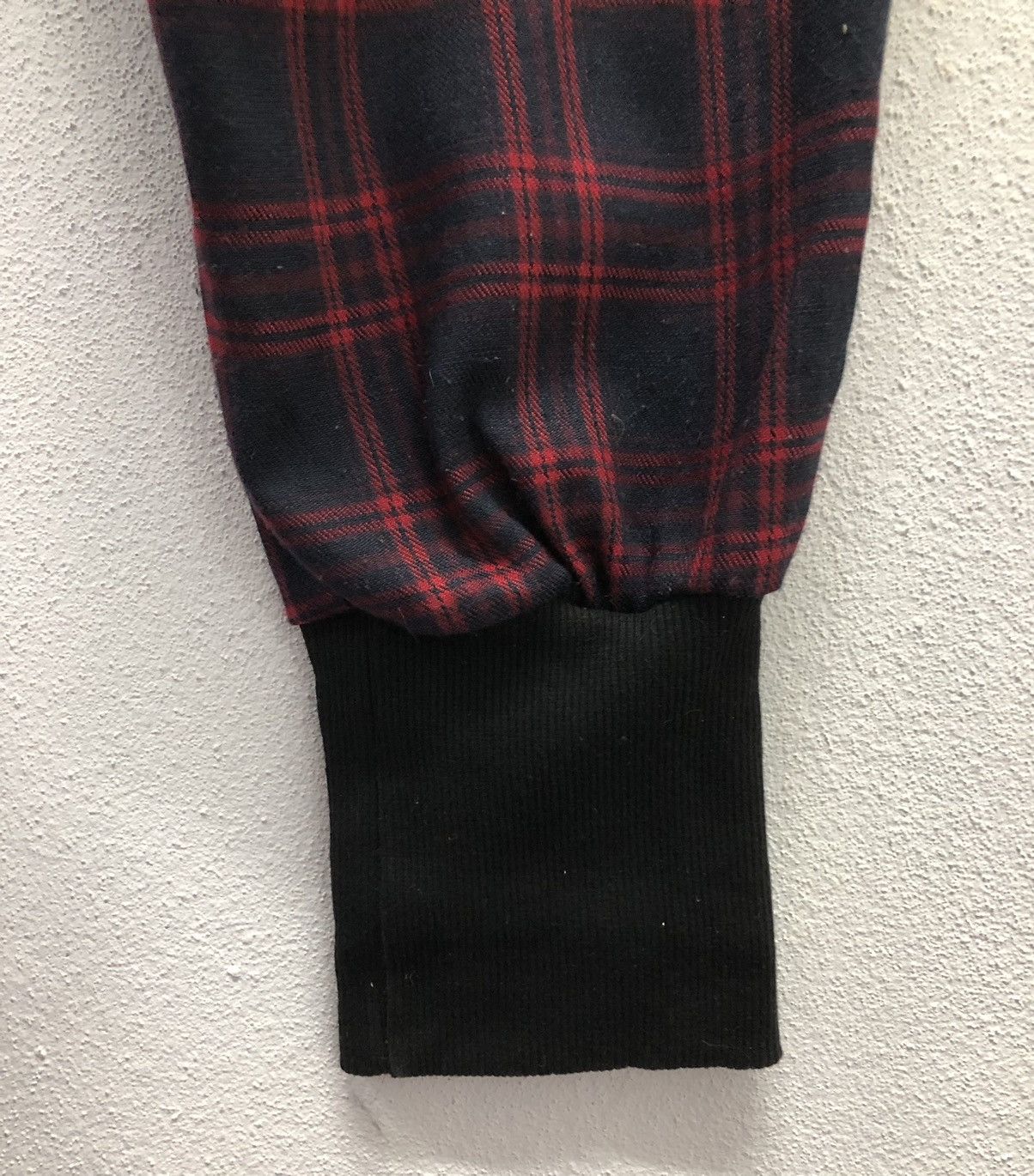 If Six Was Nine NieR Clothing Drop-Crotch Tartan Pants Red & Black Checkered Size 24" / US 00 / IT 34 - 11 Thumbnail